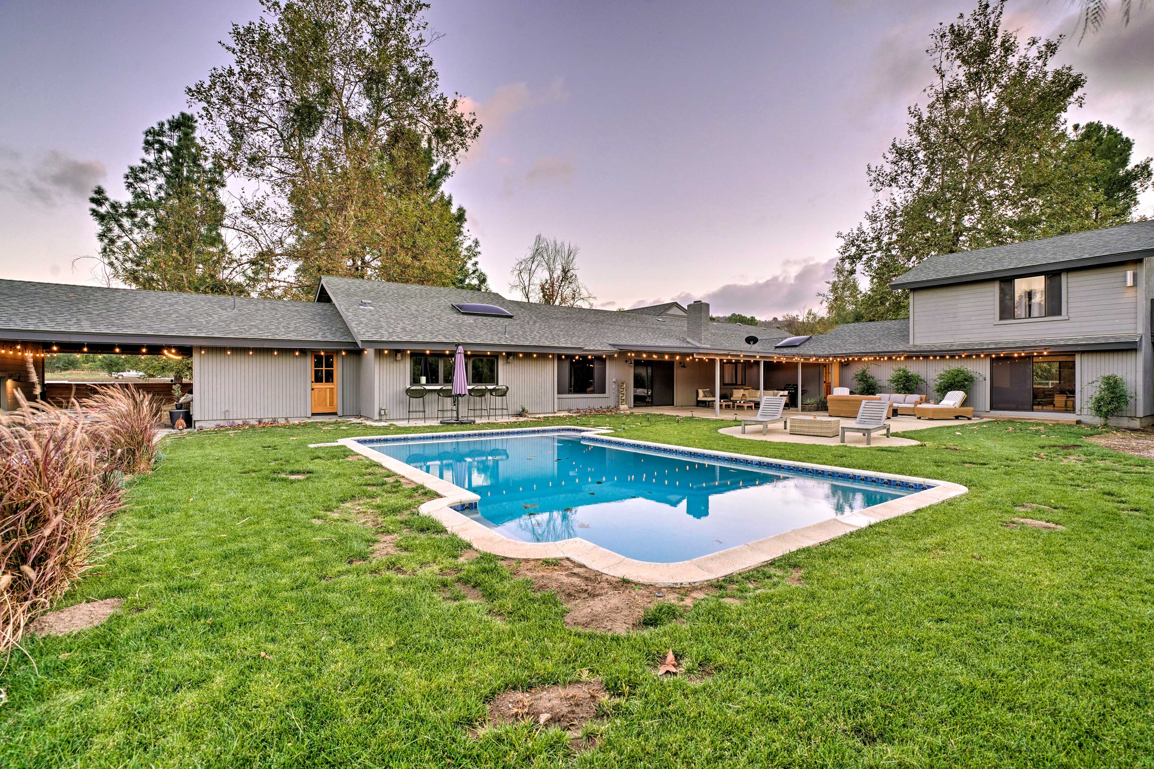 Backyard | Hamptons-Style Outdoor Pool