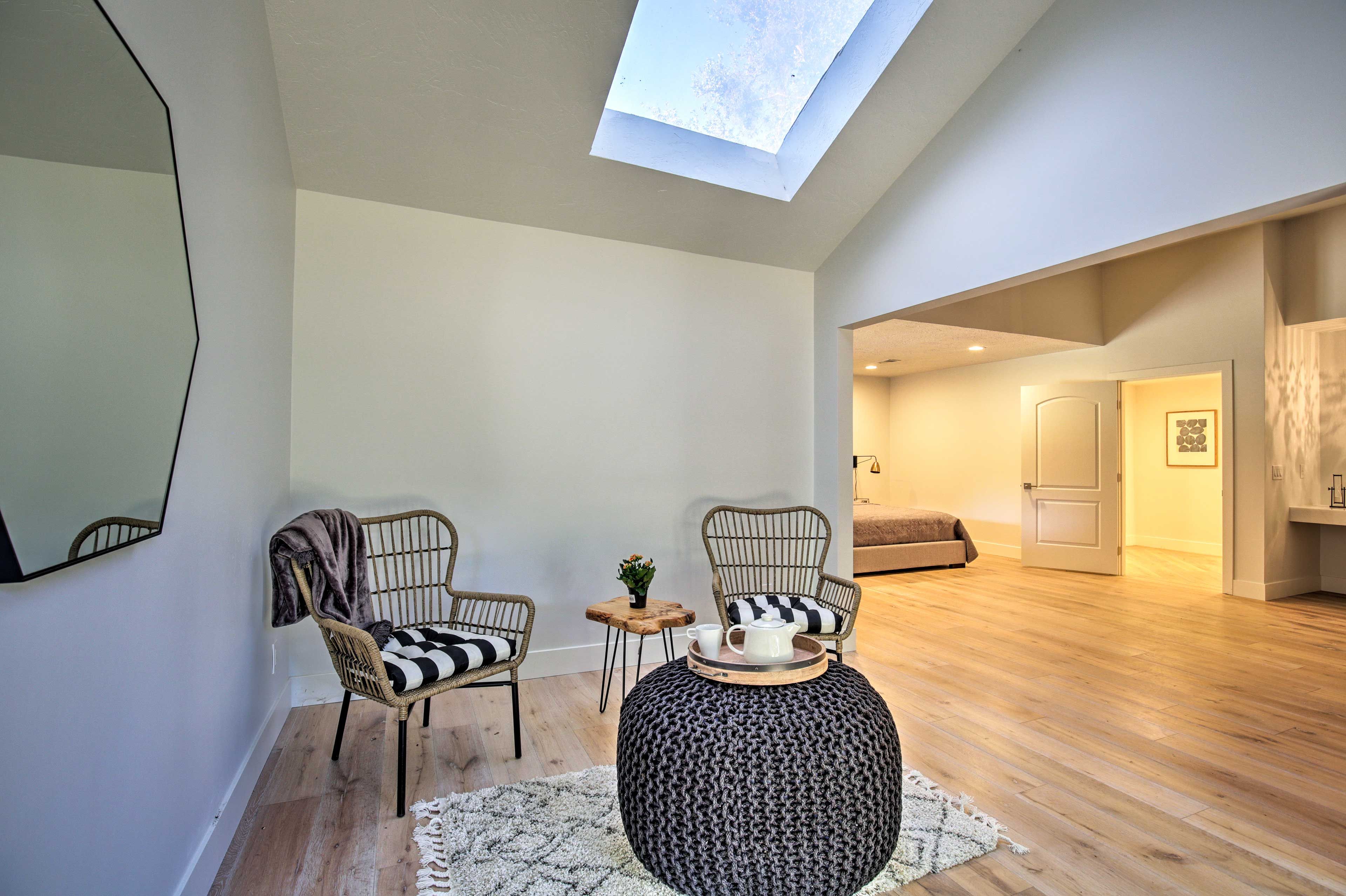Zen Tea Nook w/ Skylight