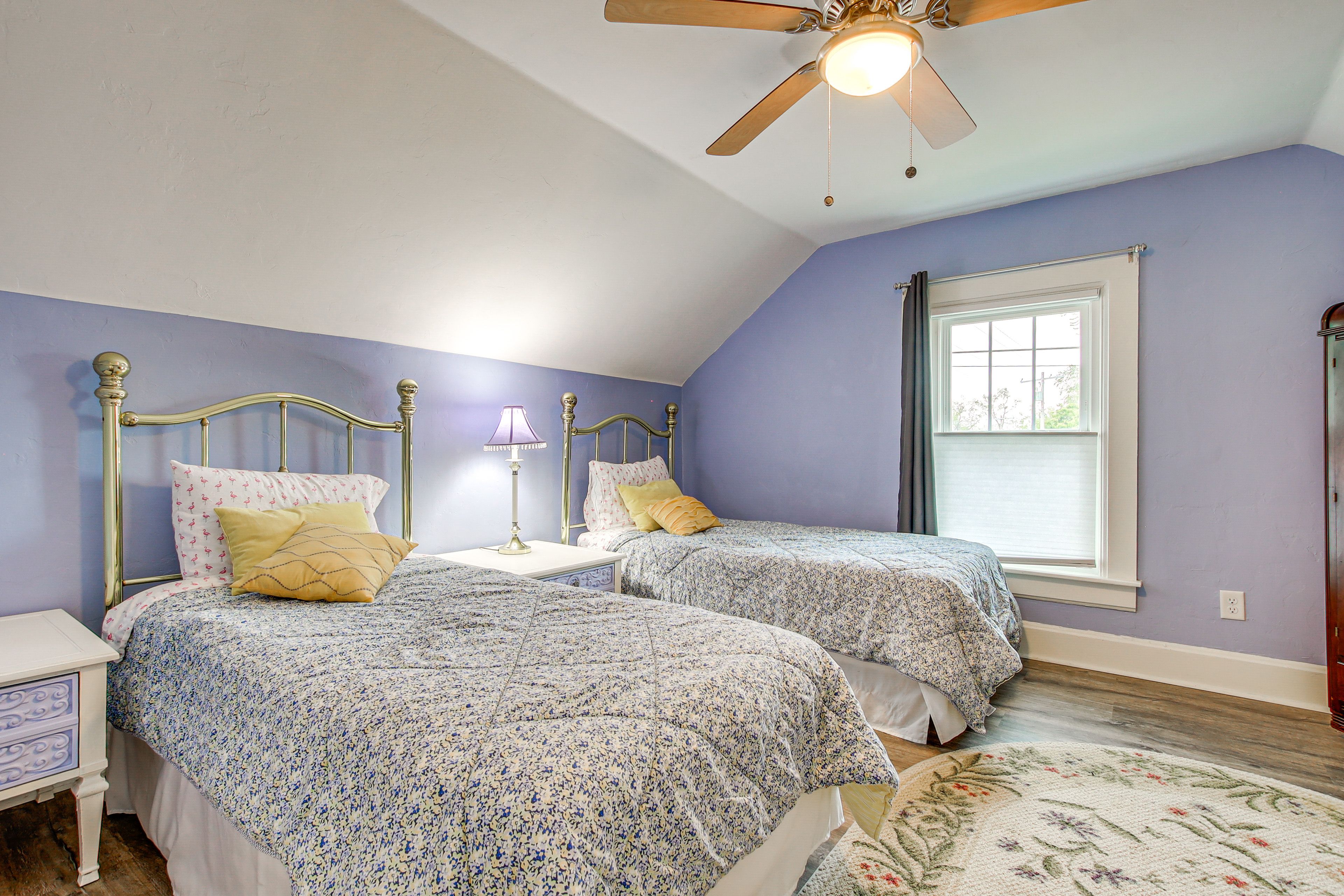 Bedroom 2 | 2 Twin Beds