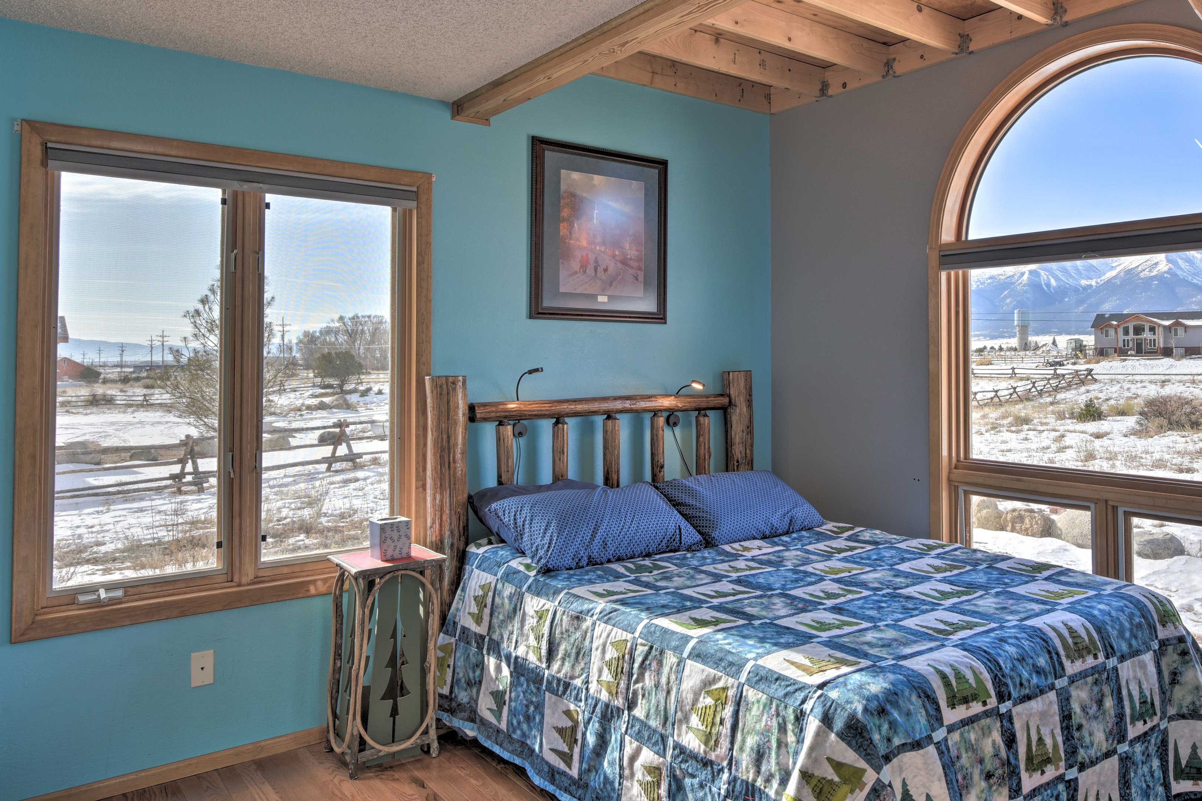 Bedroom 4 | Queen Bed