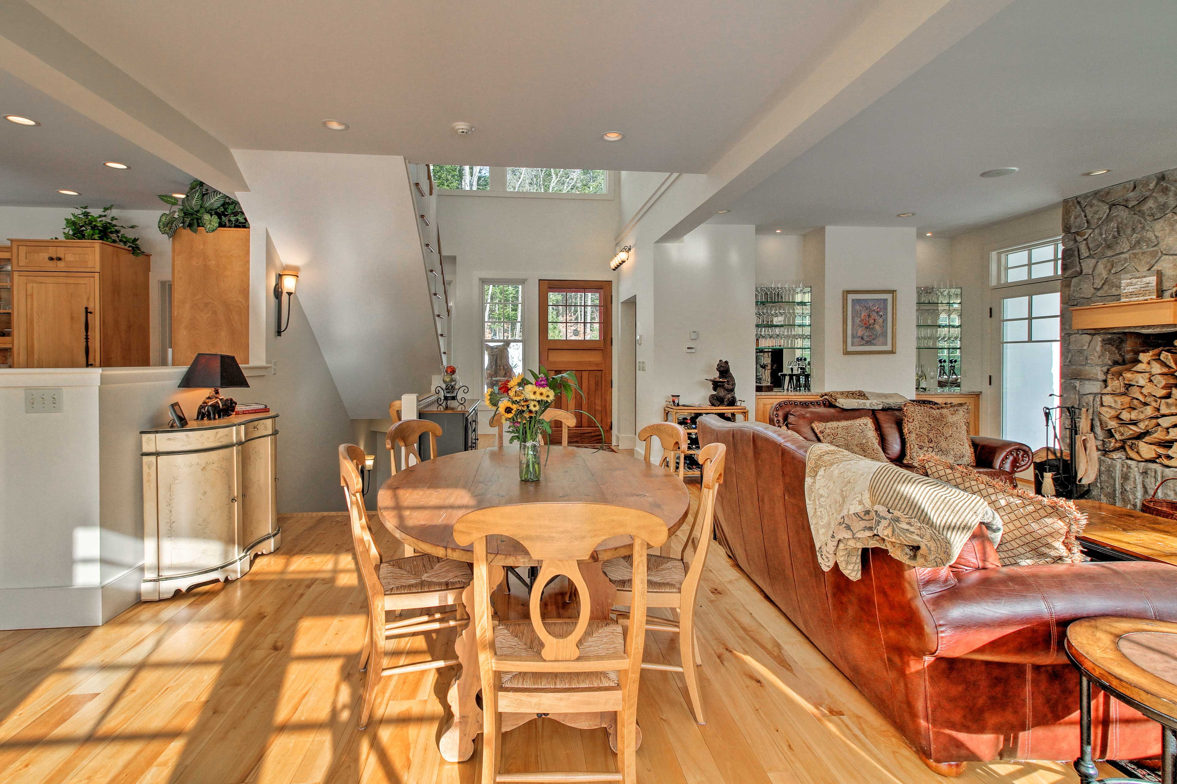 Additional Dining Area