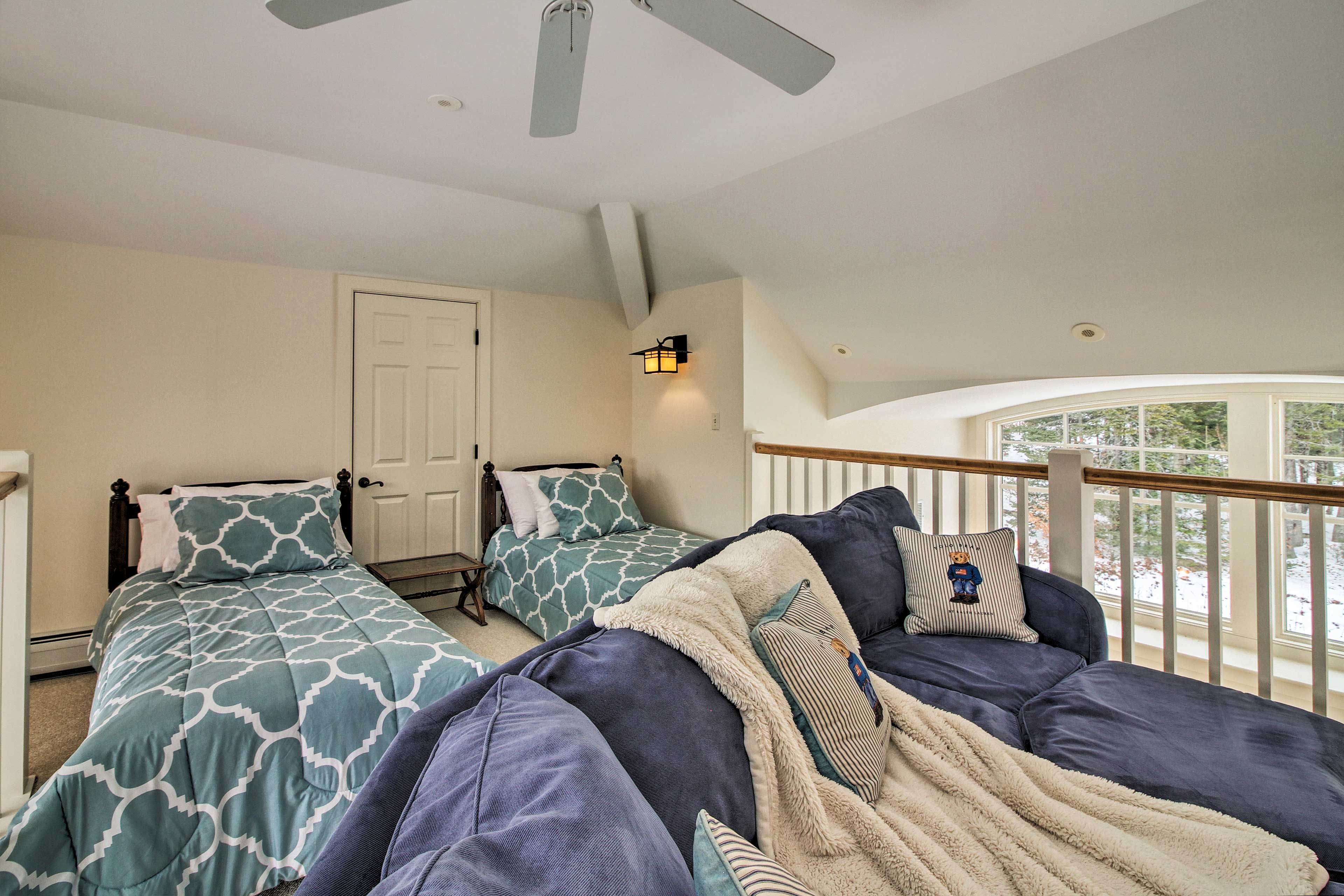 Loft | 2 Twin Beds