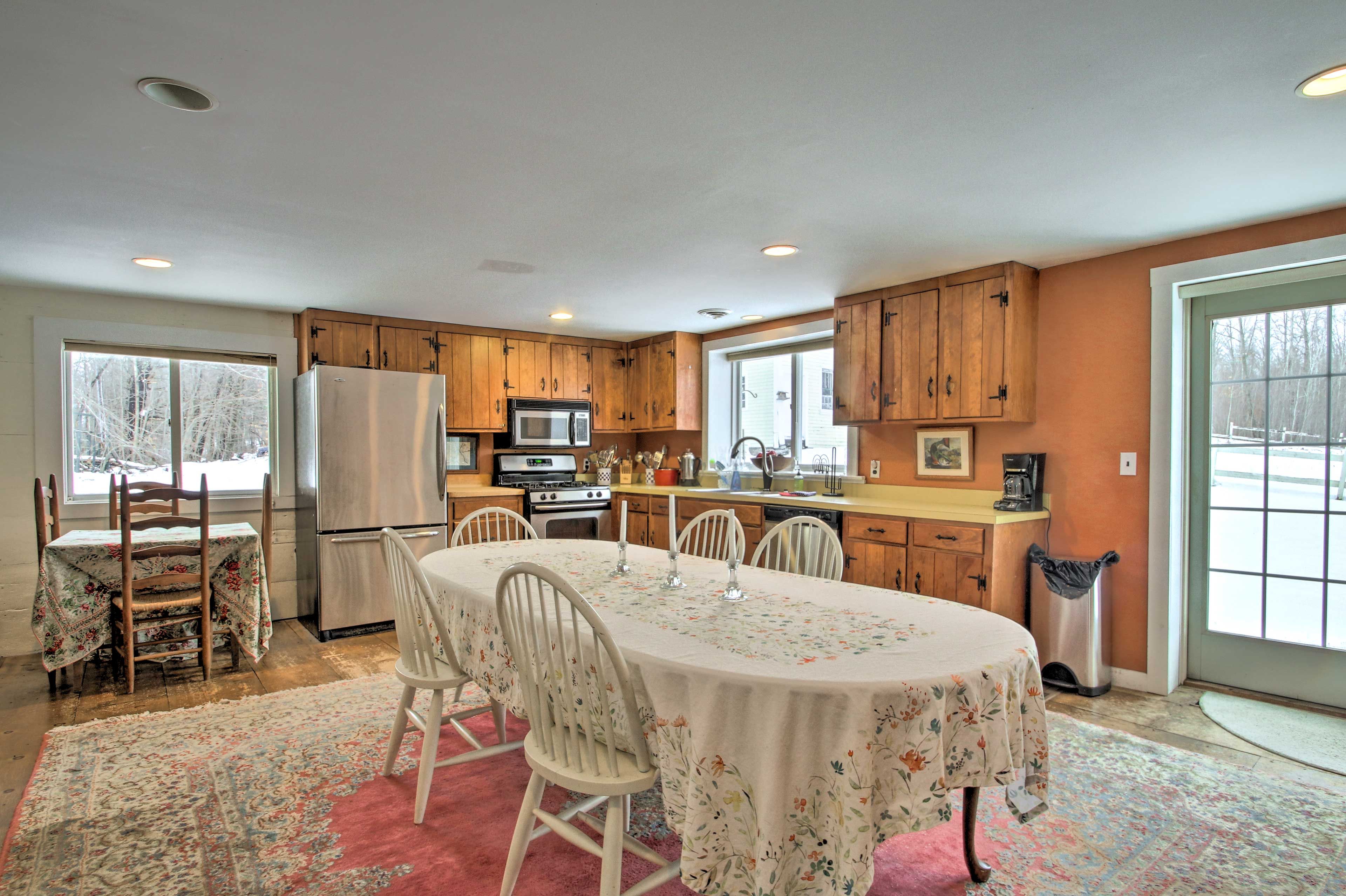 Additional Dining Area