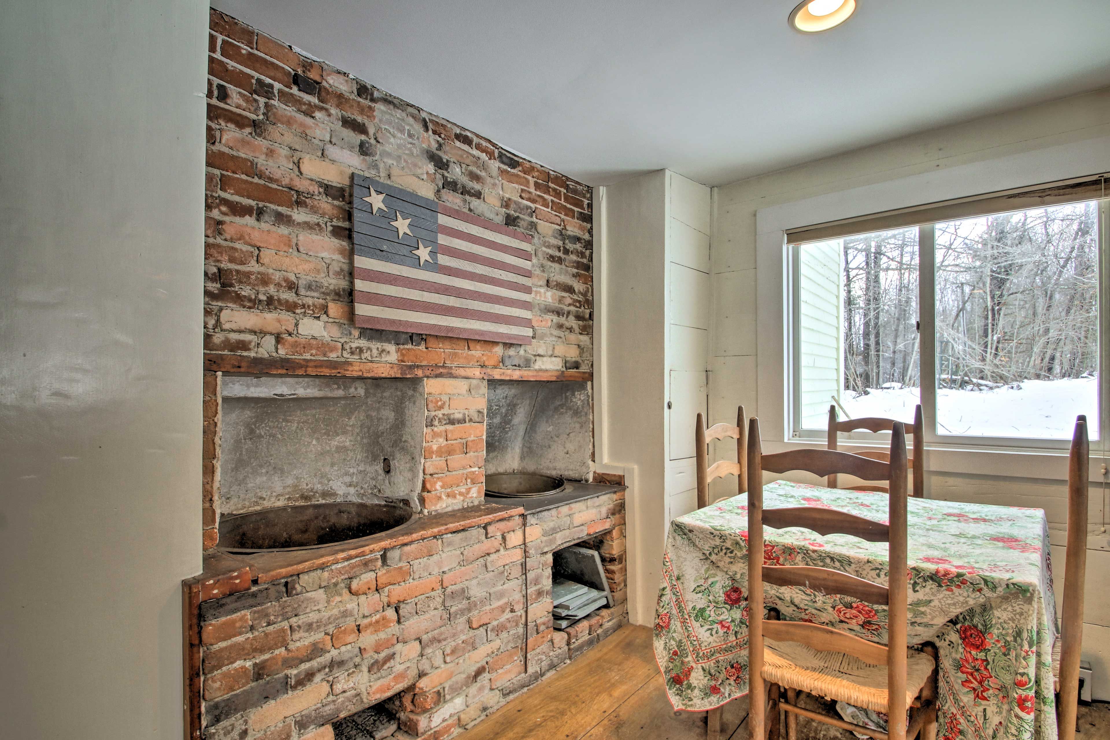 Family Room | Colonial Antiques