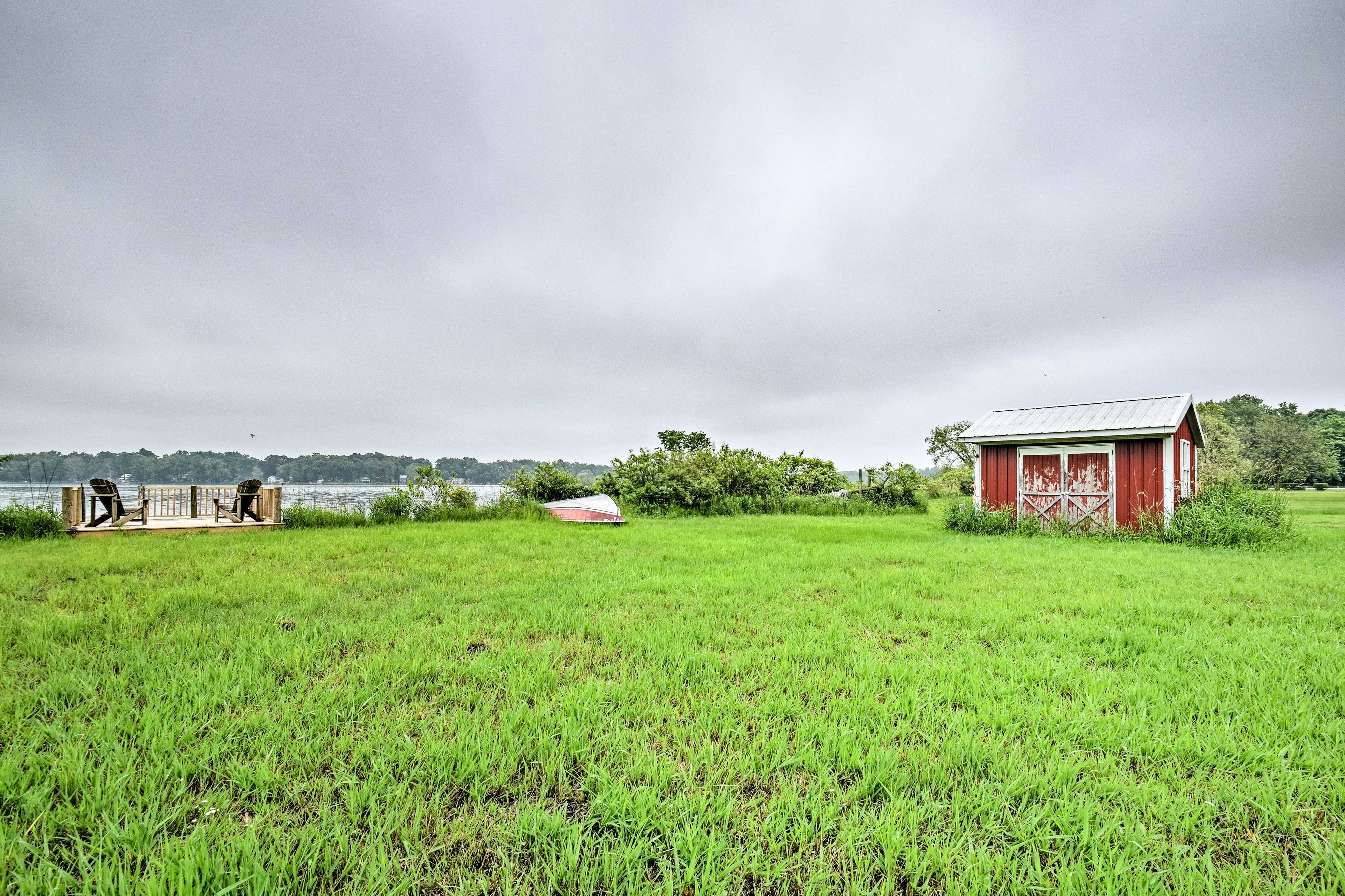 Spacious Yard