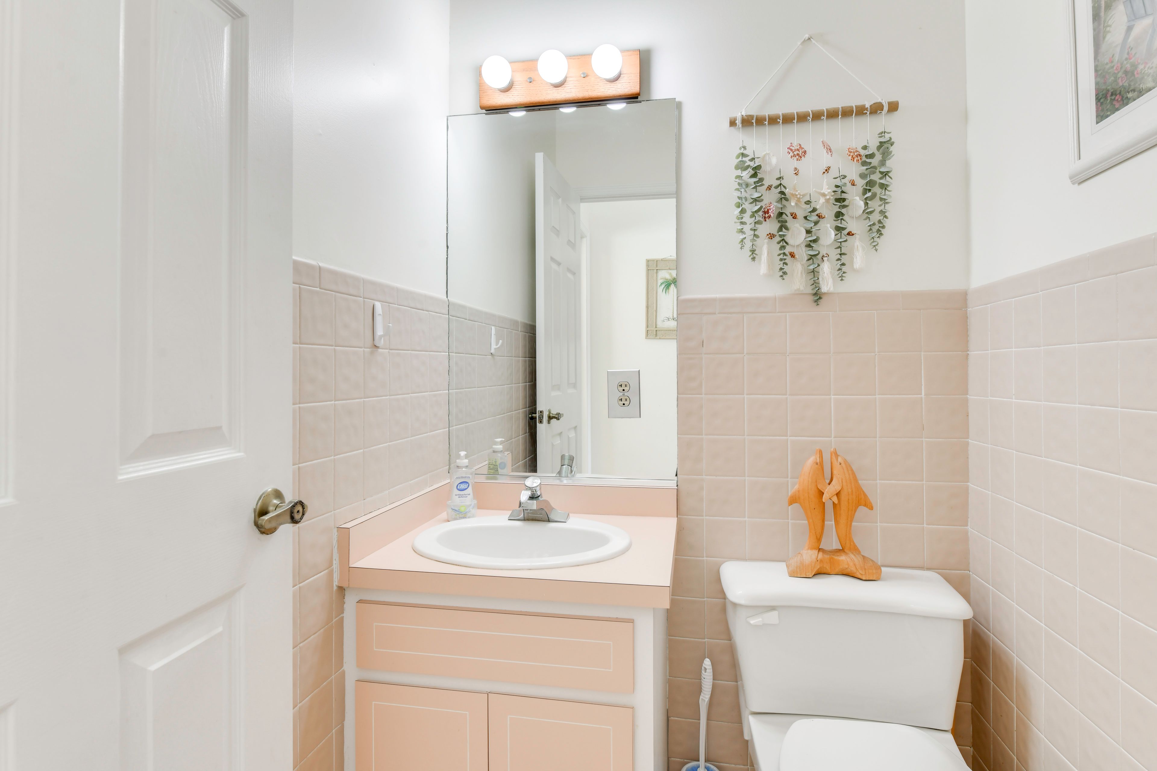 The house contains 2.5 baths total.