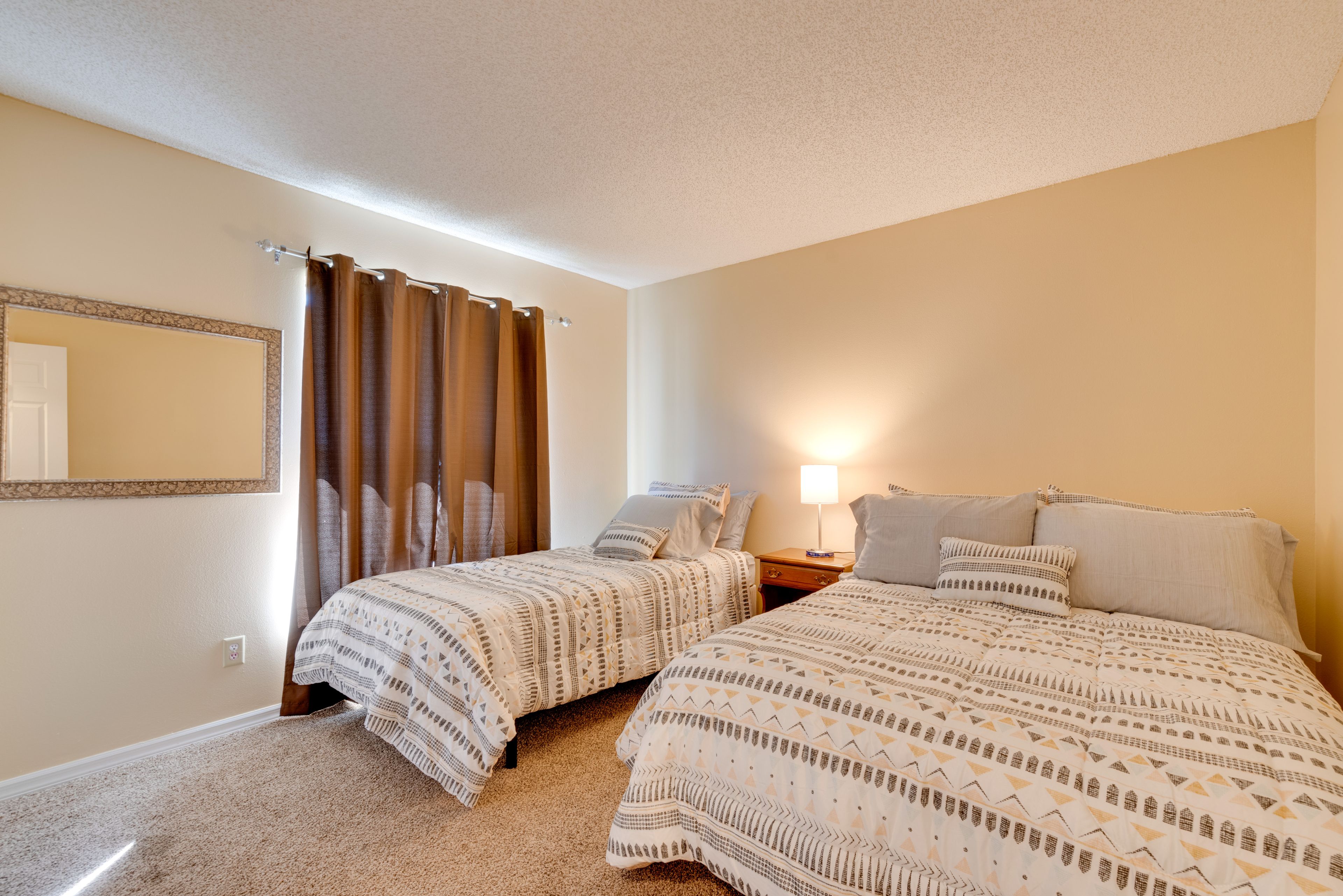 Bedroom 2 | Full Bed | XL Twin Bed