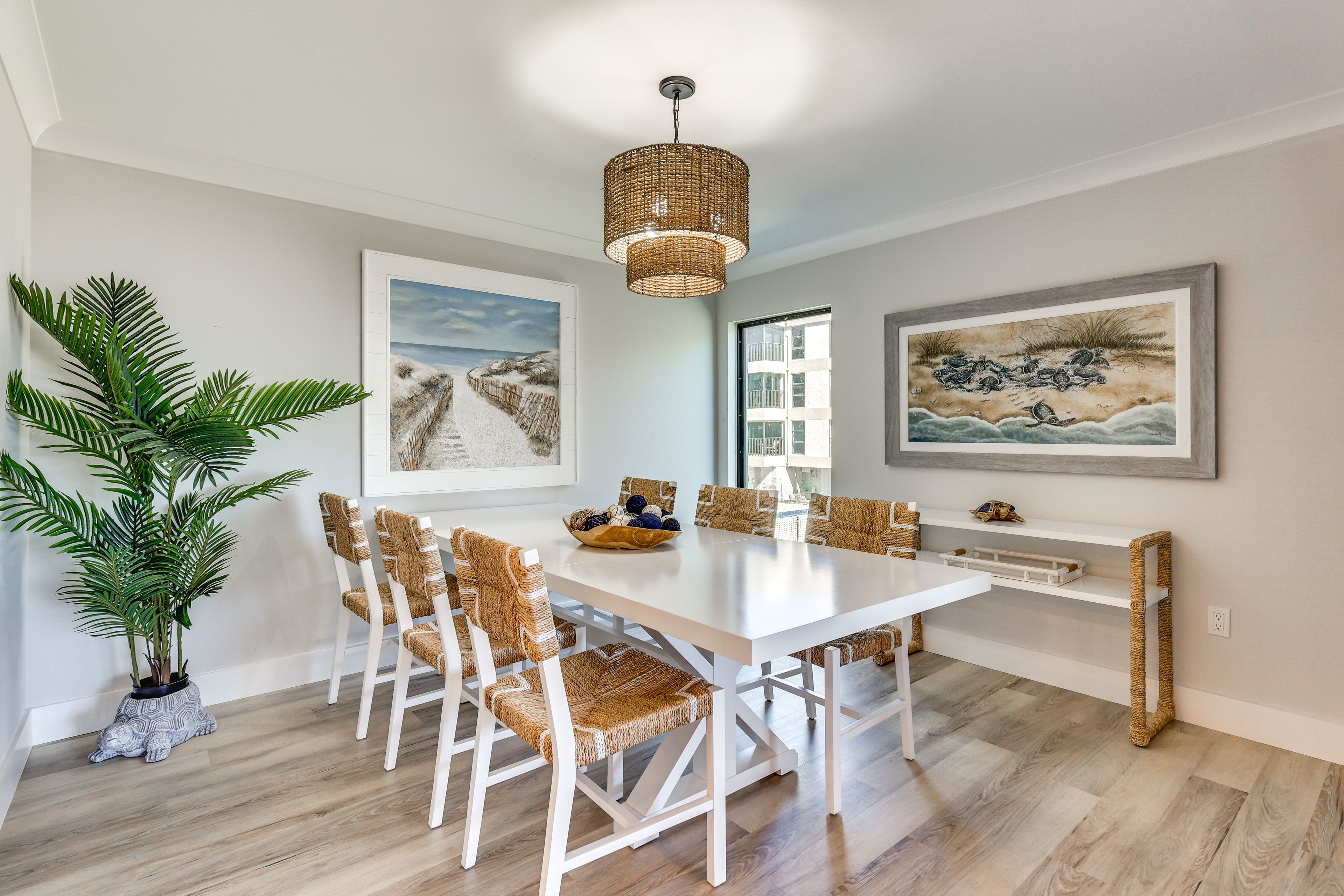 Dining Space | Dishware/Flatware