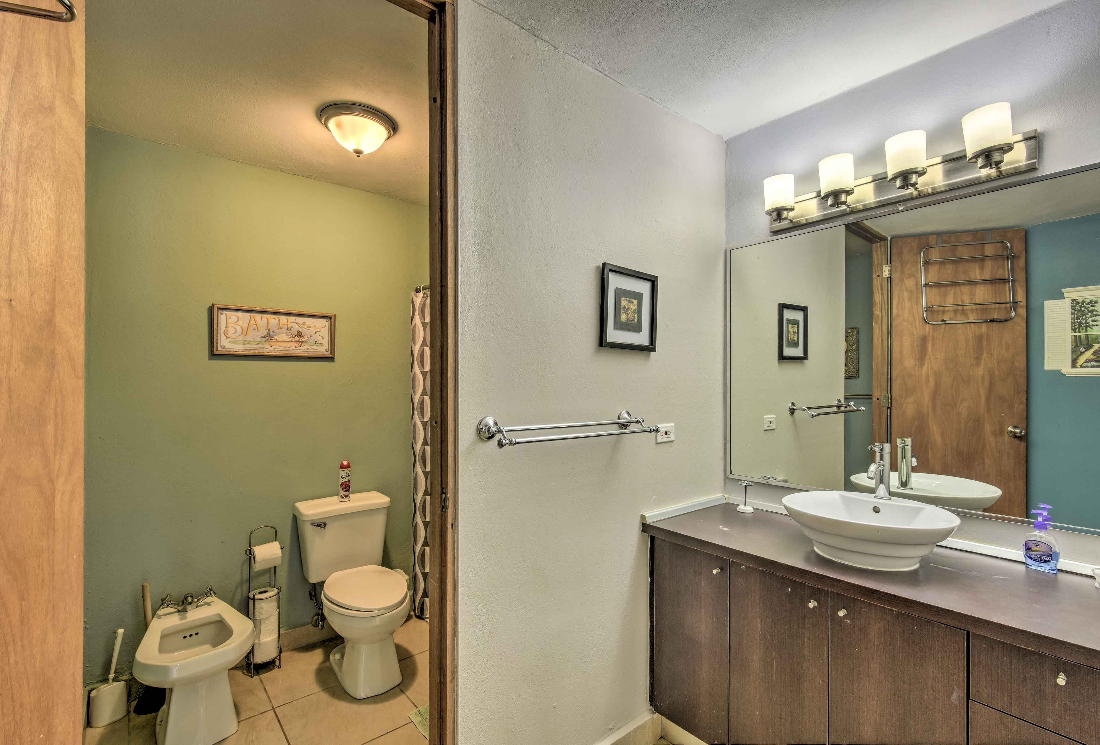 Wash up for the day in the en-suite vanity.
