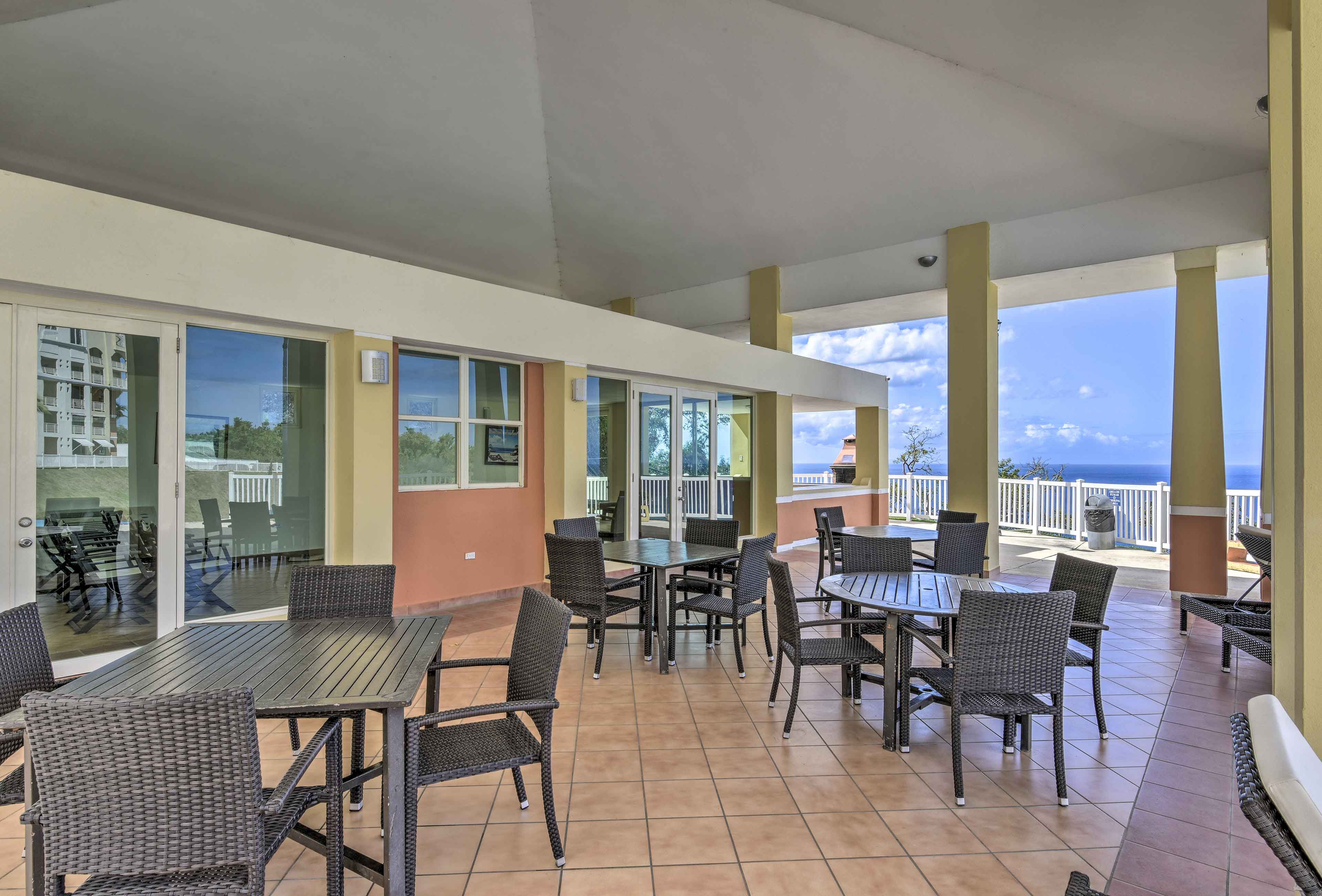 Pack a lunch and grab a table to eat while enjoying the ocean breeze!