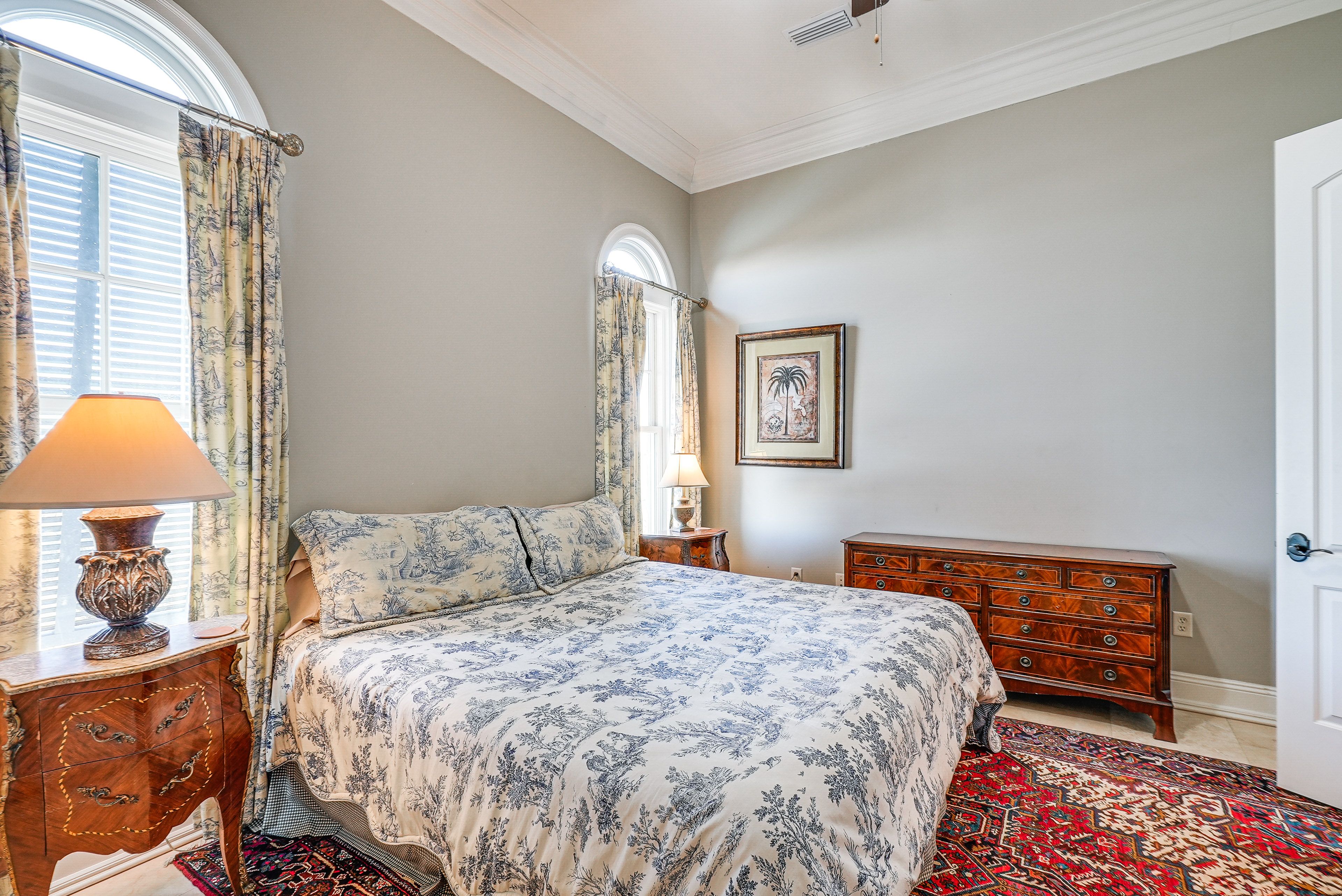 Bedroom 2 | King Bed