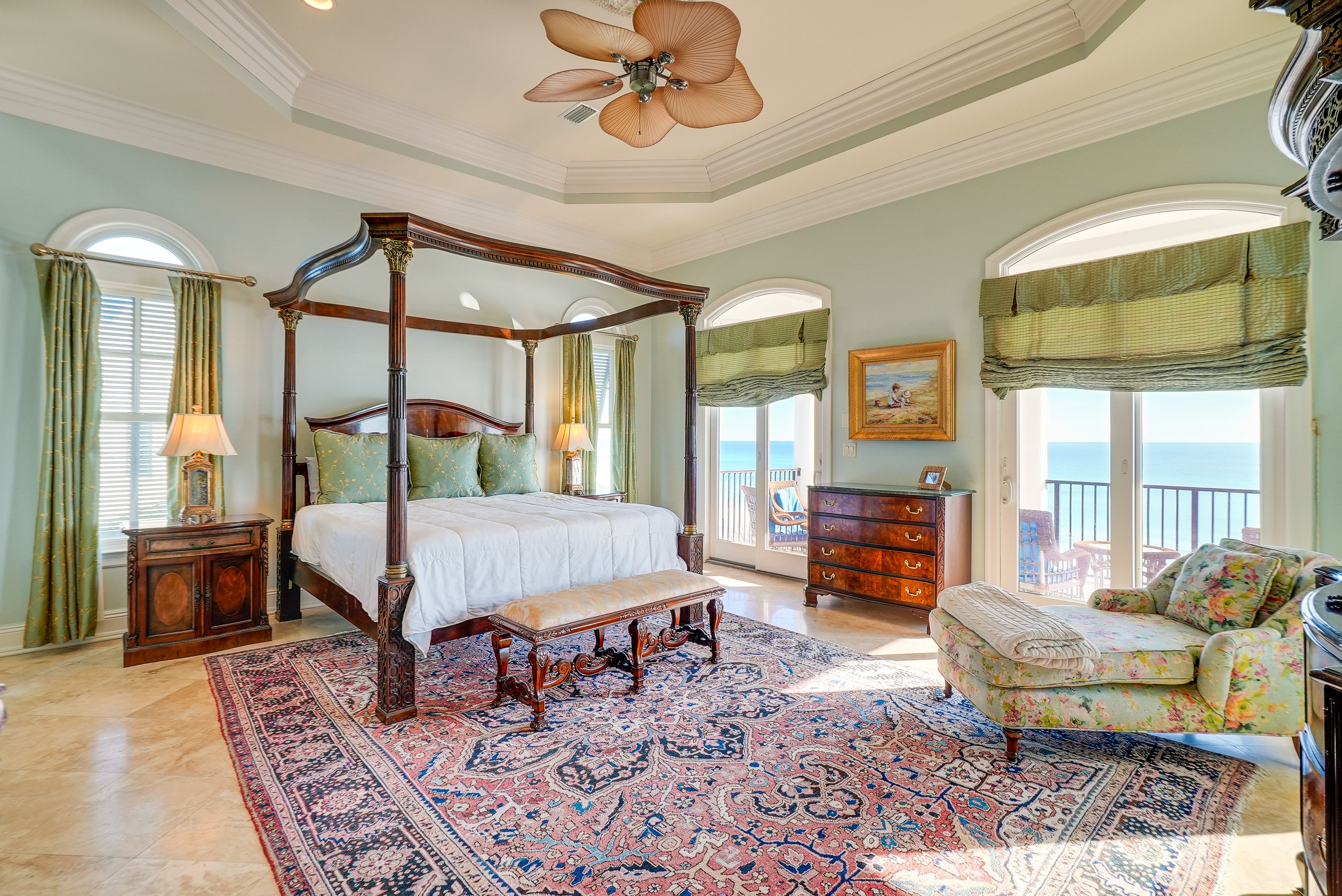 Bedroom 1 | King Bed