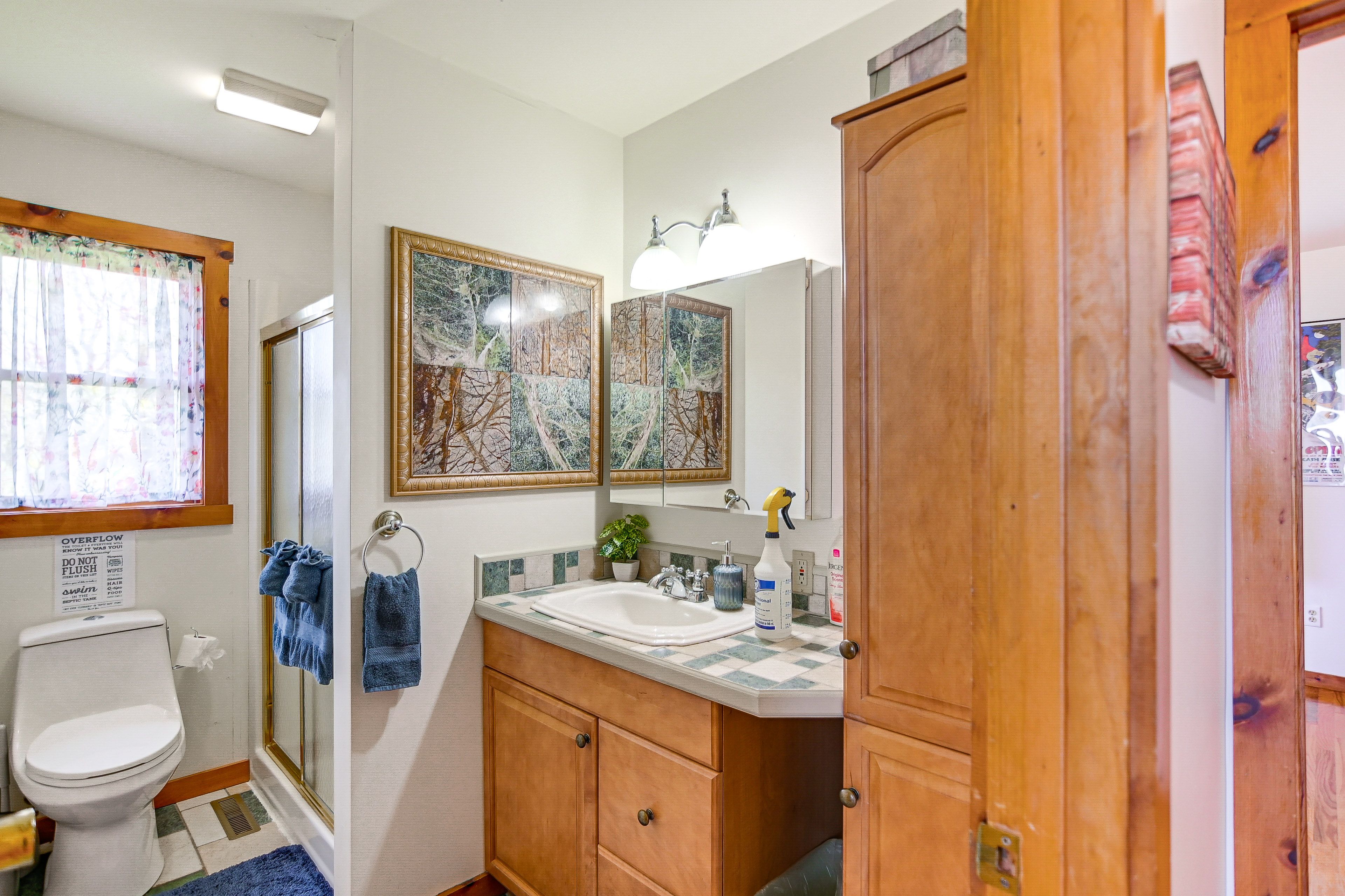 Full Bathroom
