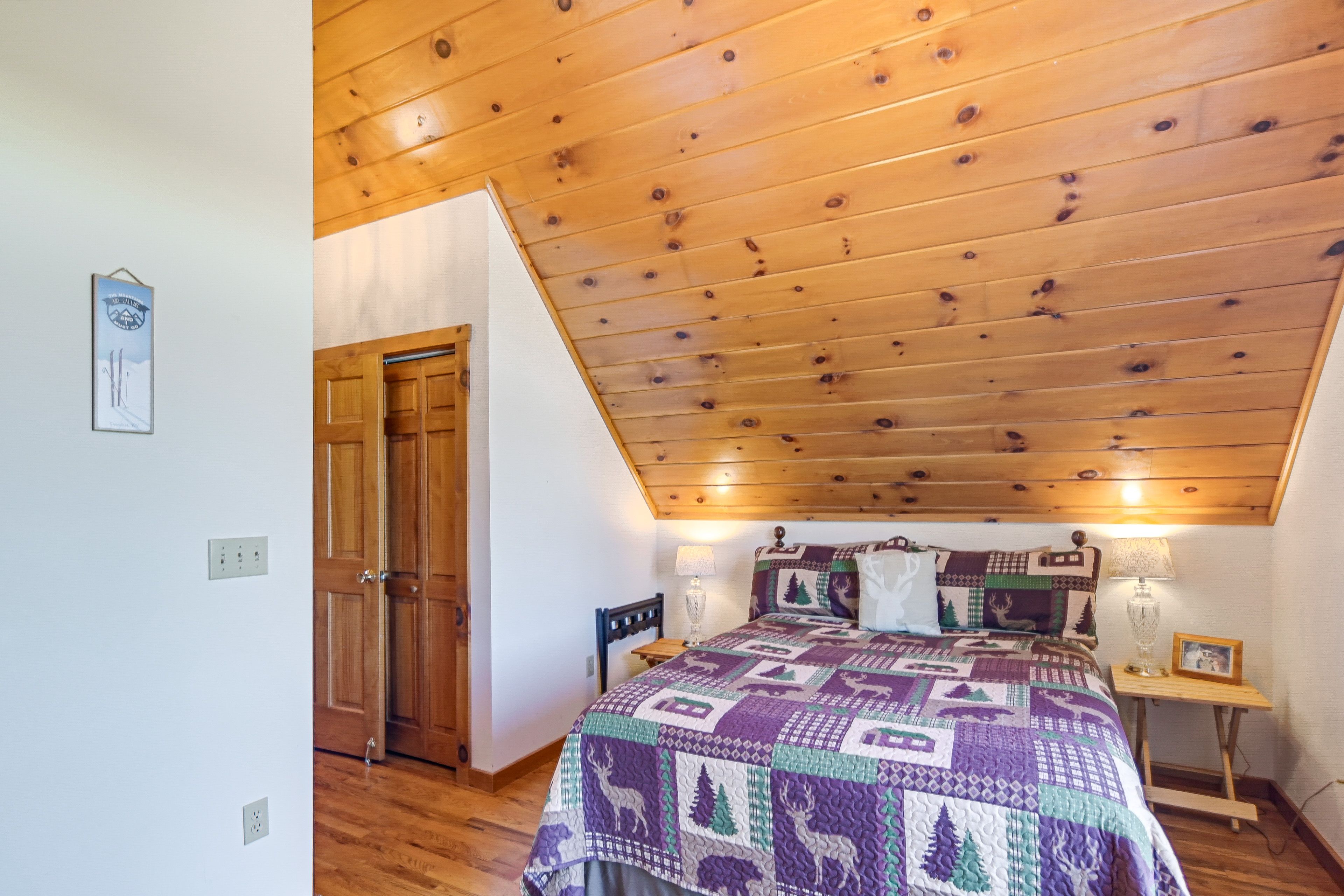 Bedroom 3 | Queen Bed | Twin Bed