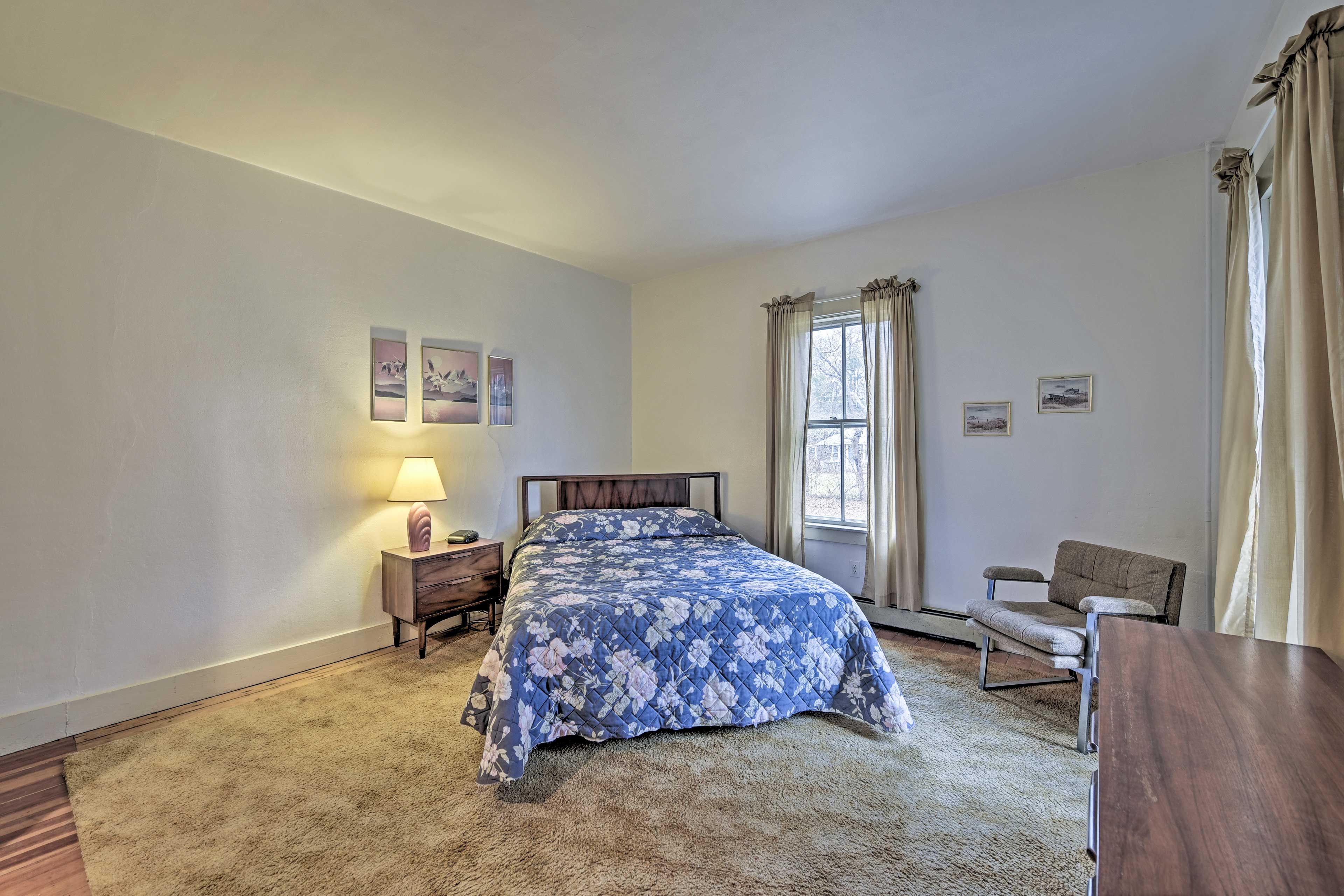 Bedroom 1 | Full Bed | Linens Provided