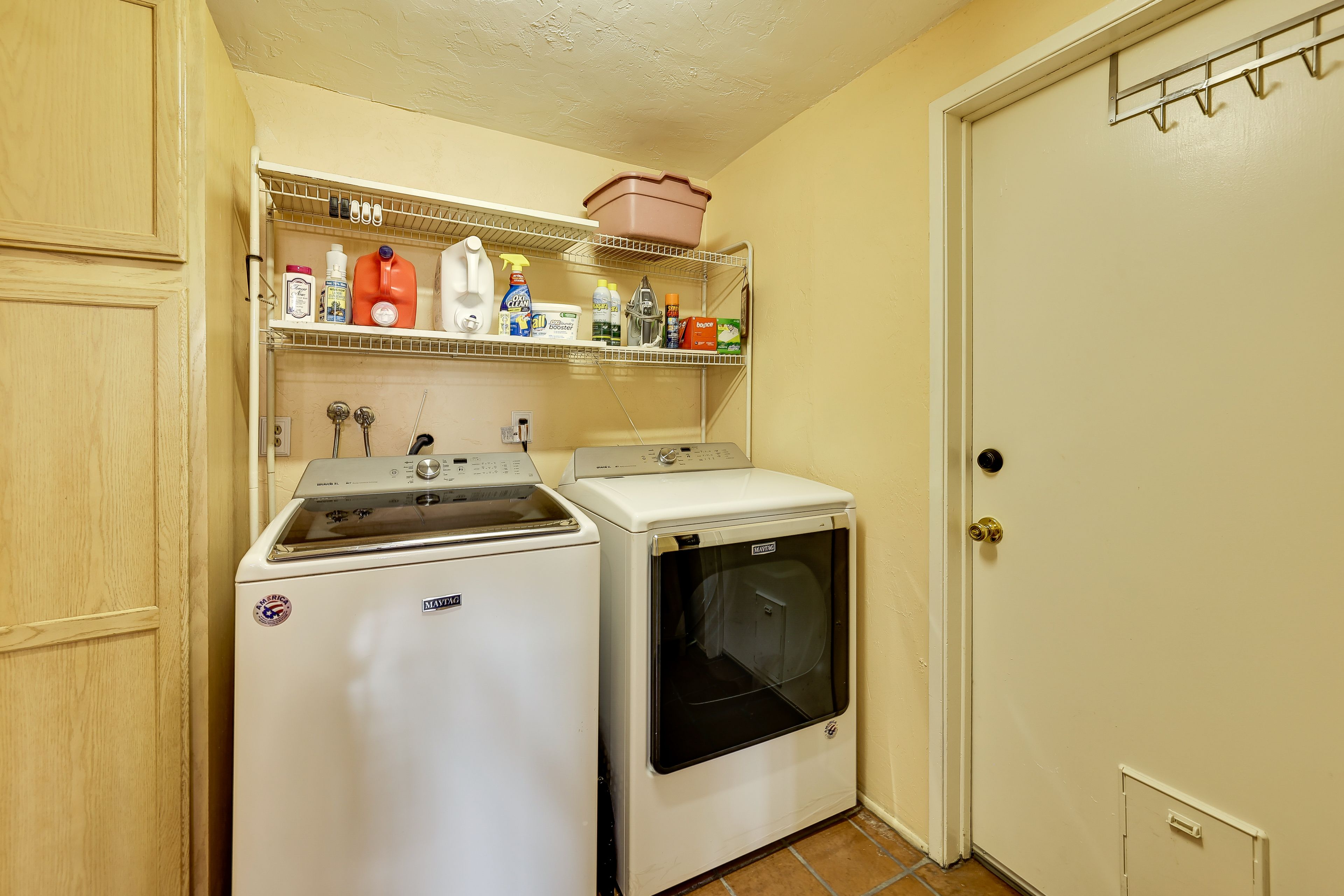 Laundry Room | Washer & Dryer