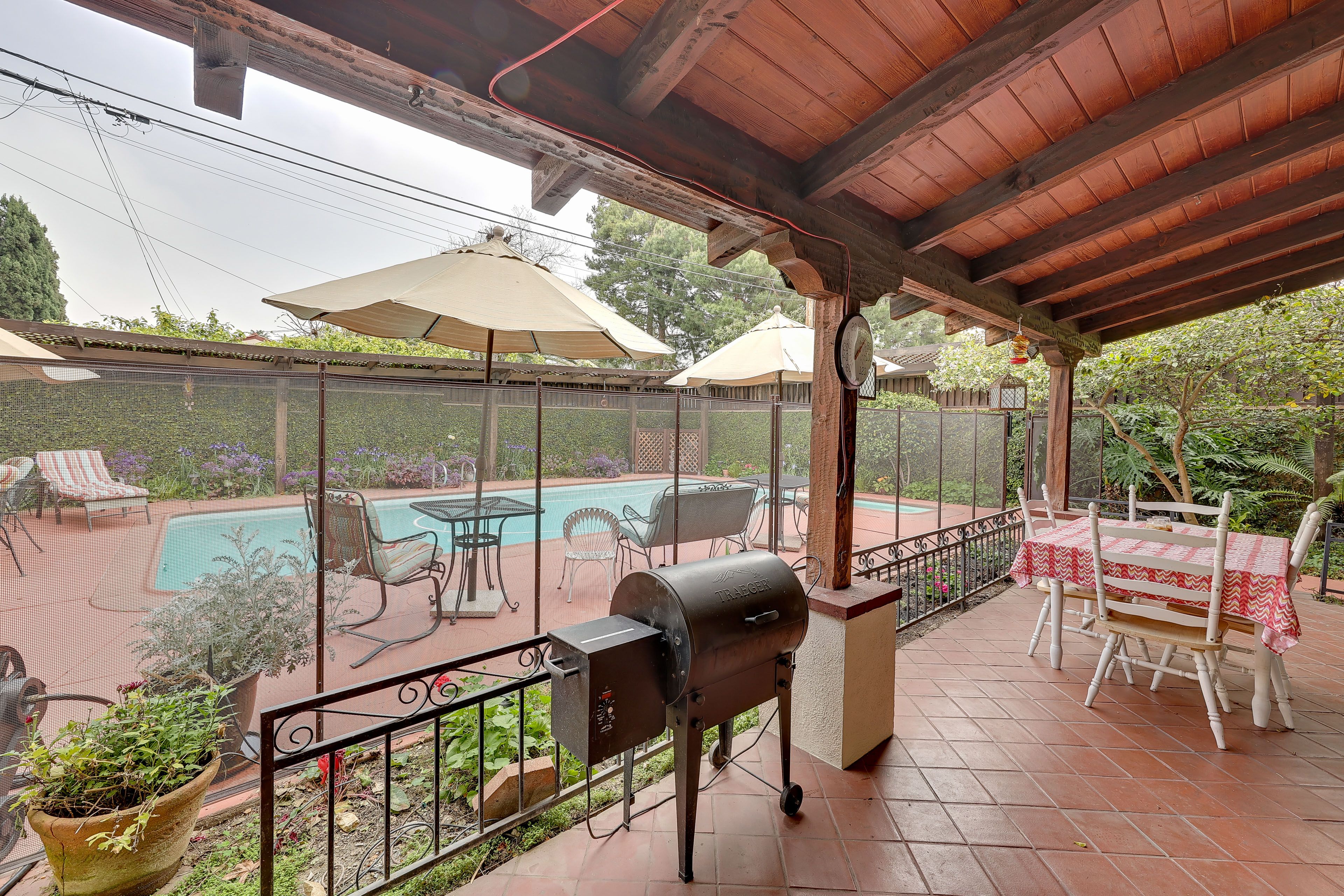 Private Covered Patio | Outdoor Dining