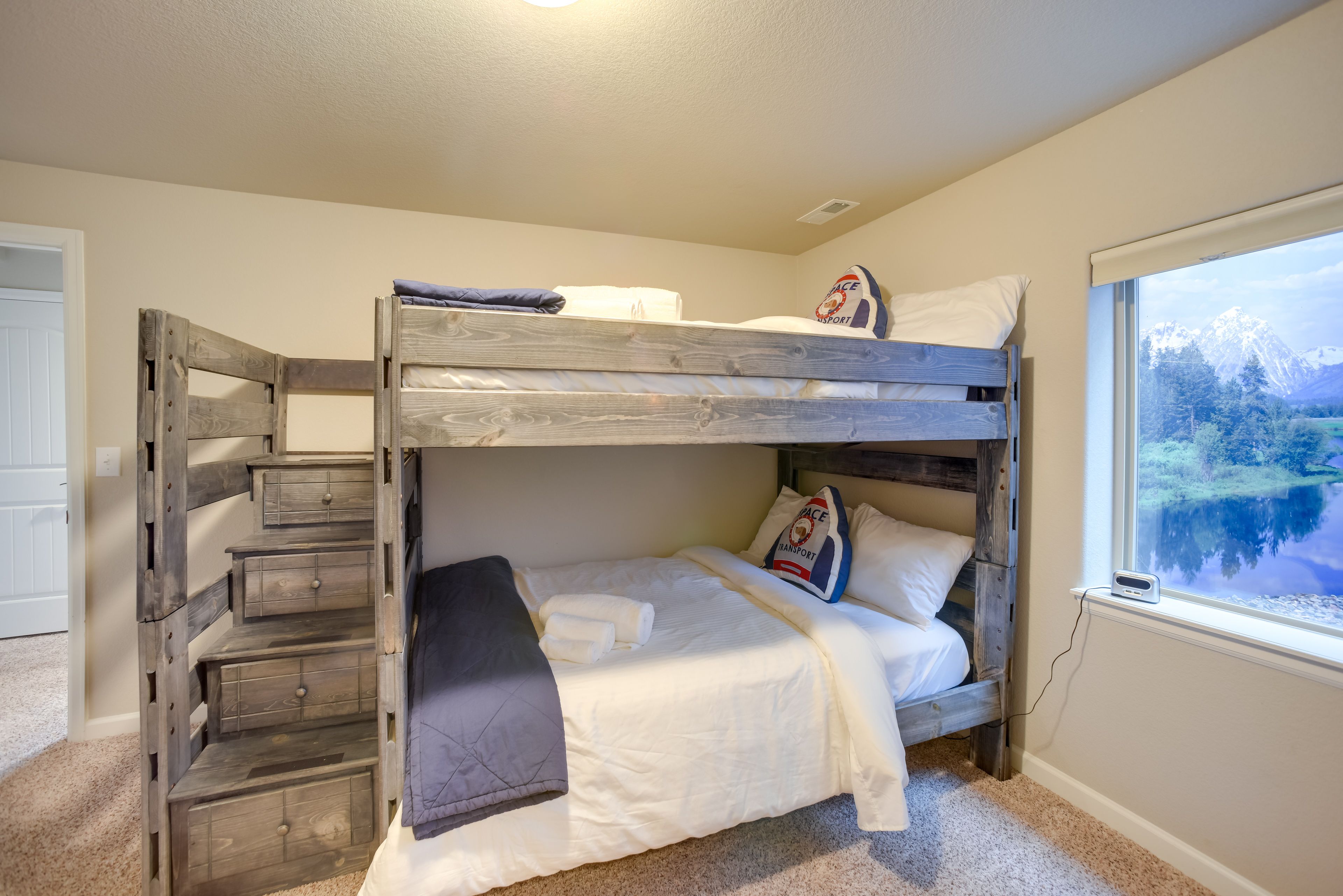 Bedroom 3 | Full Bunk Bed