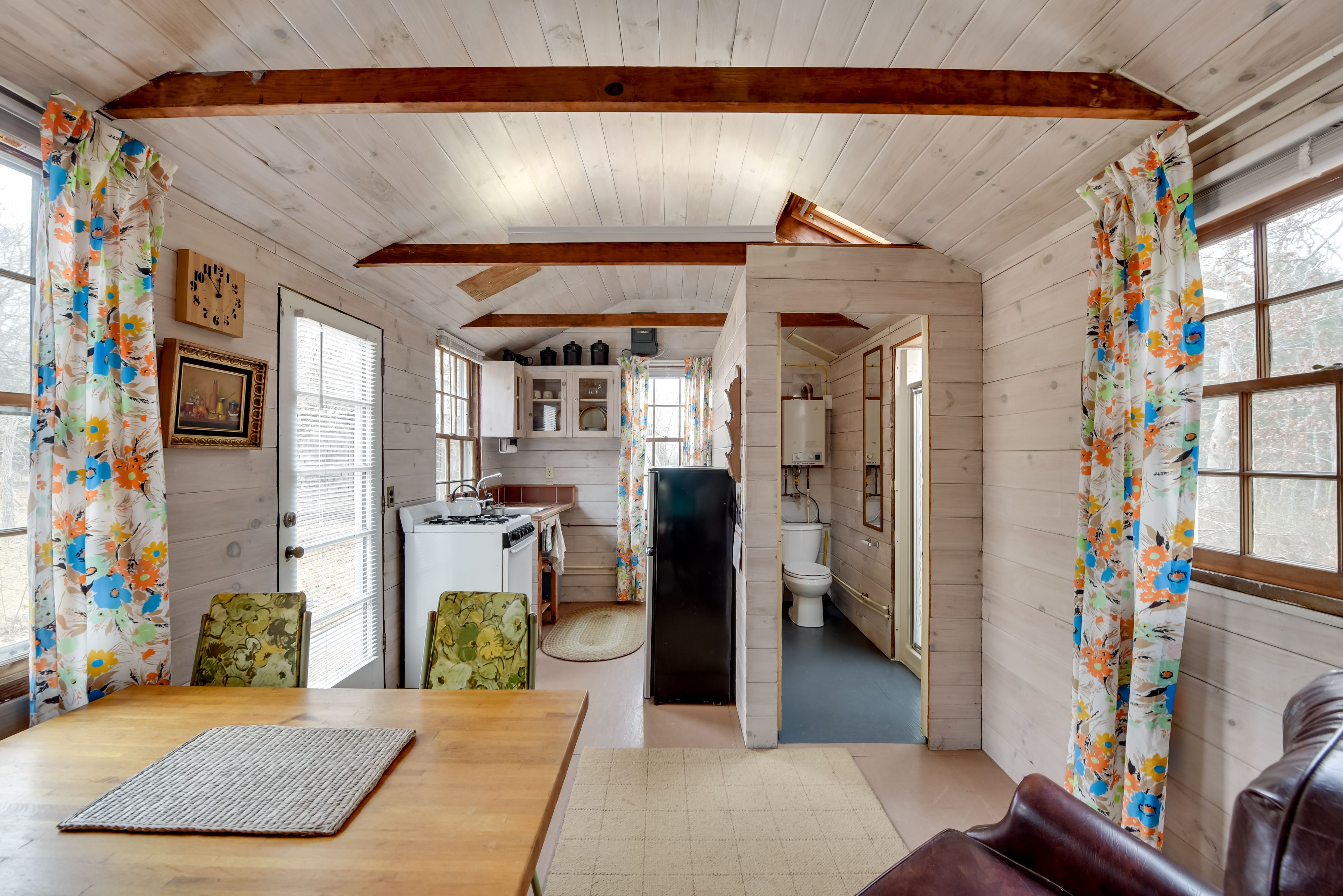 Interior | Kitchen & Dining Area