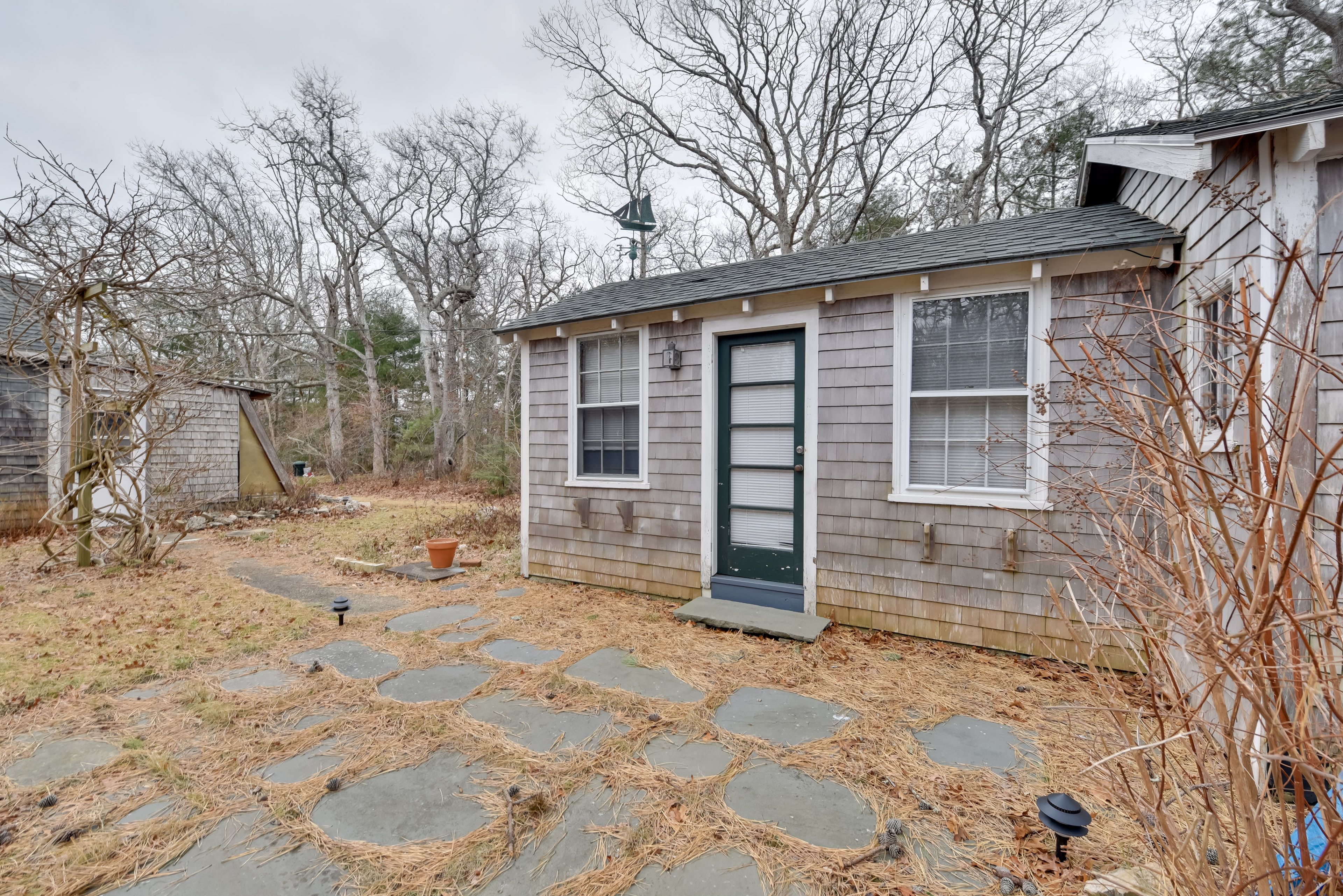 Exterior | Driveway Parking (1 Vehicle)