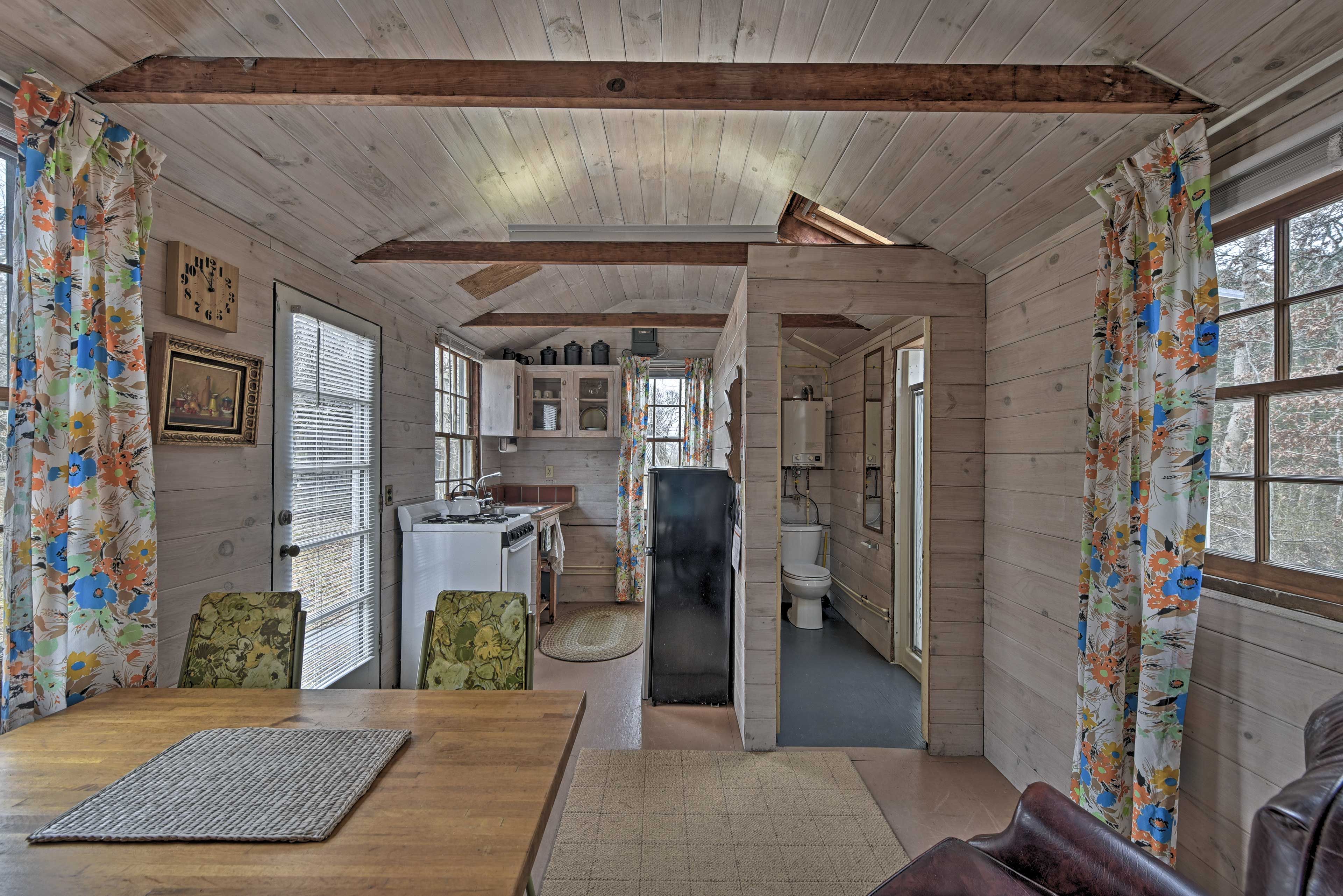 Interior | Kitchen & Dining Area