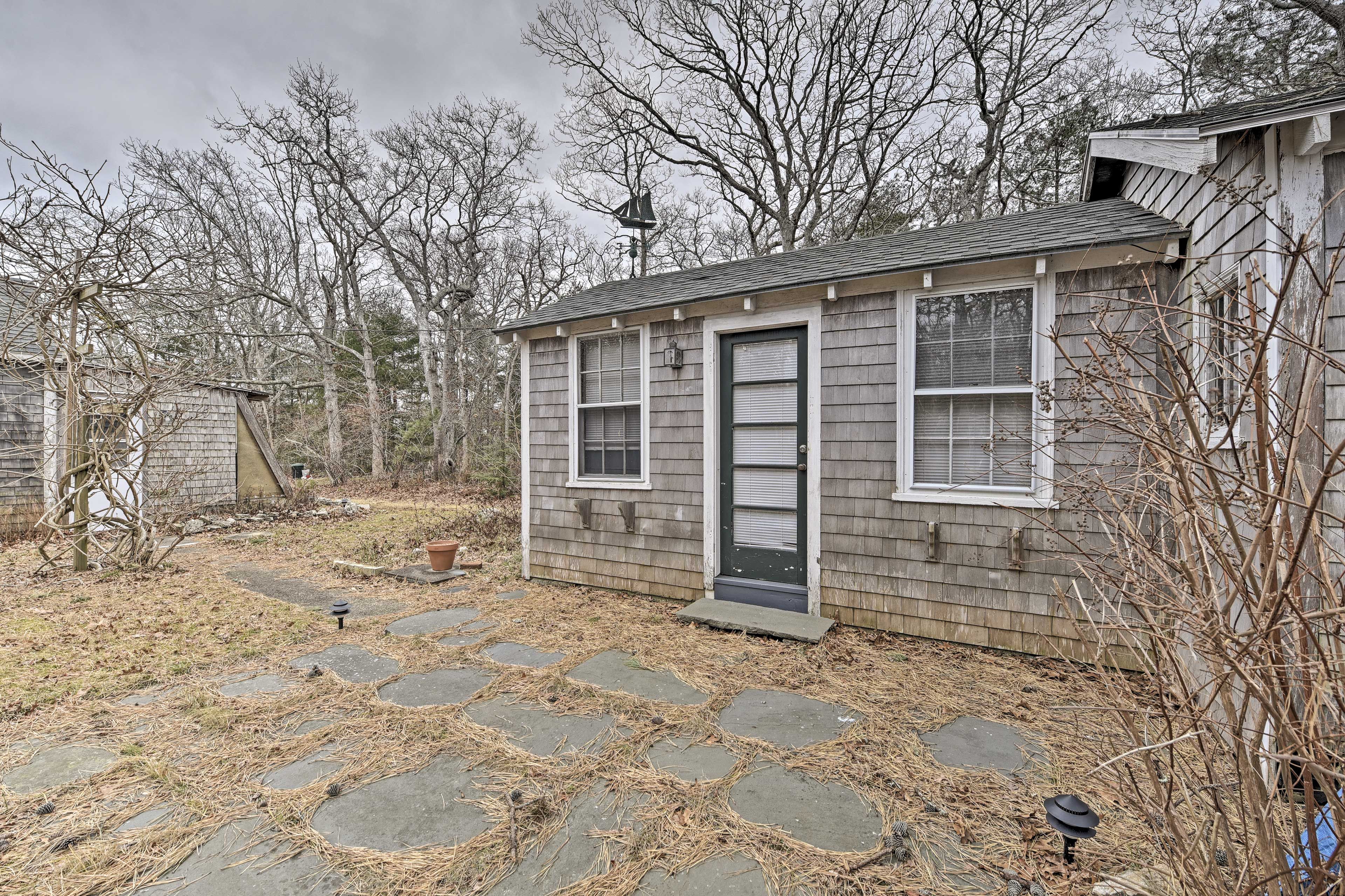 Exterior | Driveway Parking (1 Vehicle)