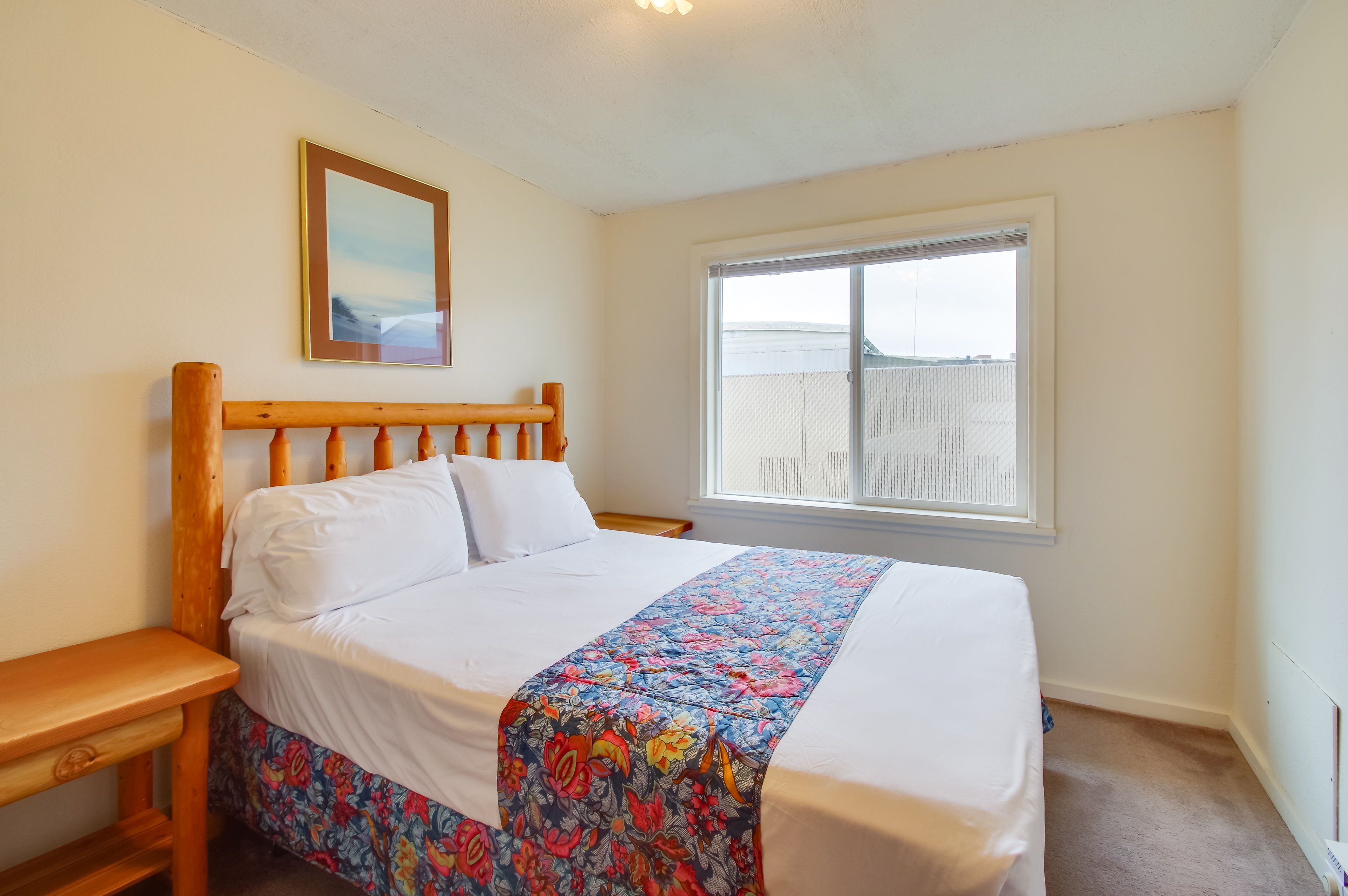 Bedroom 2 | Queen Bed