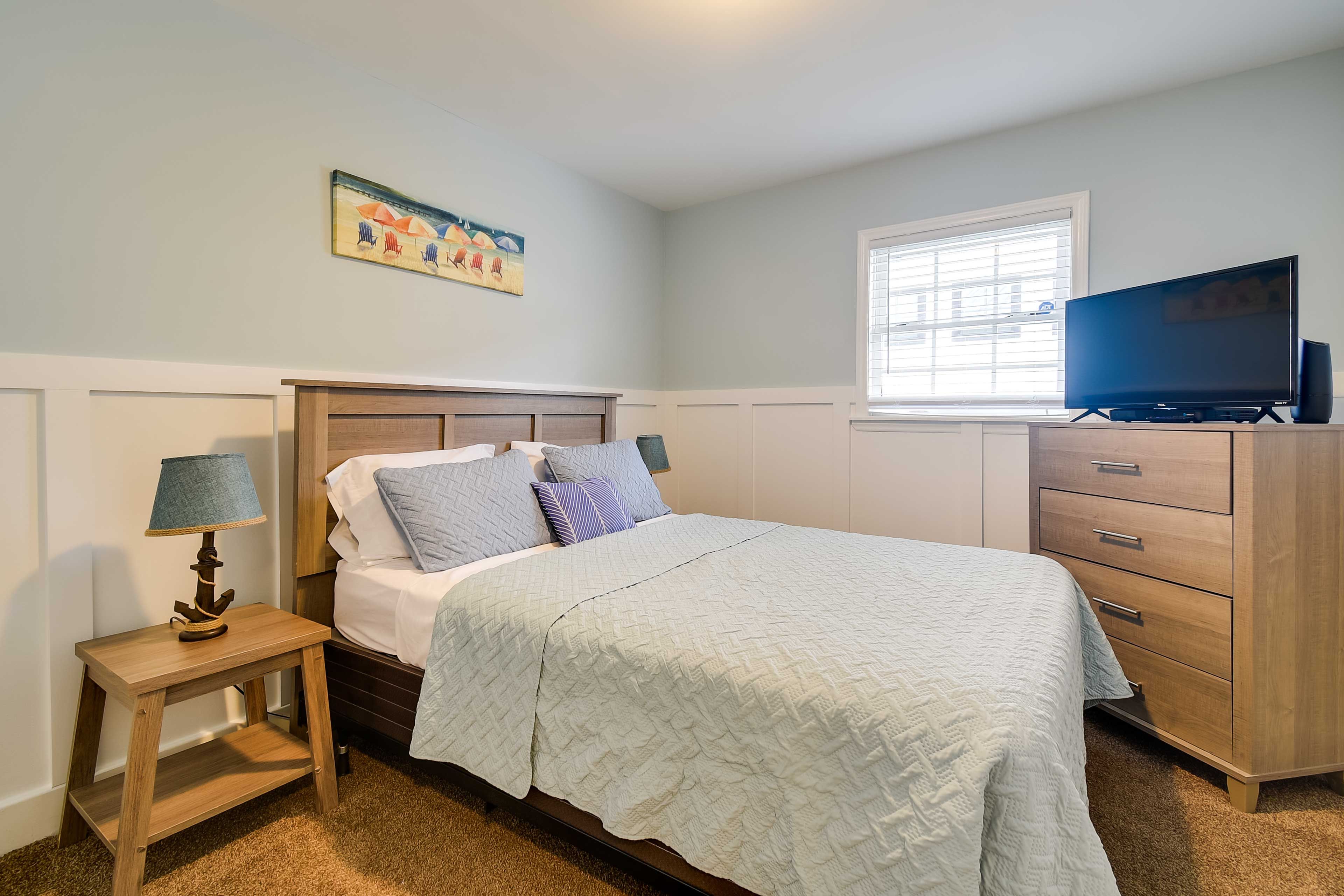 Bedroom 3 | Queen Bed