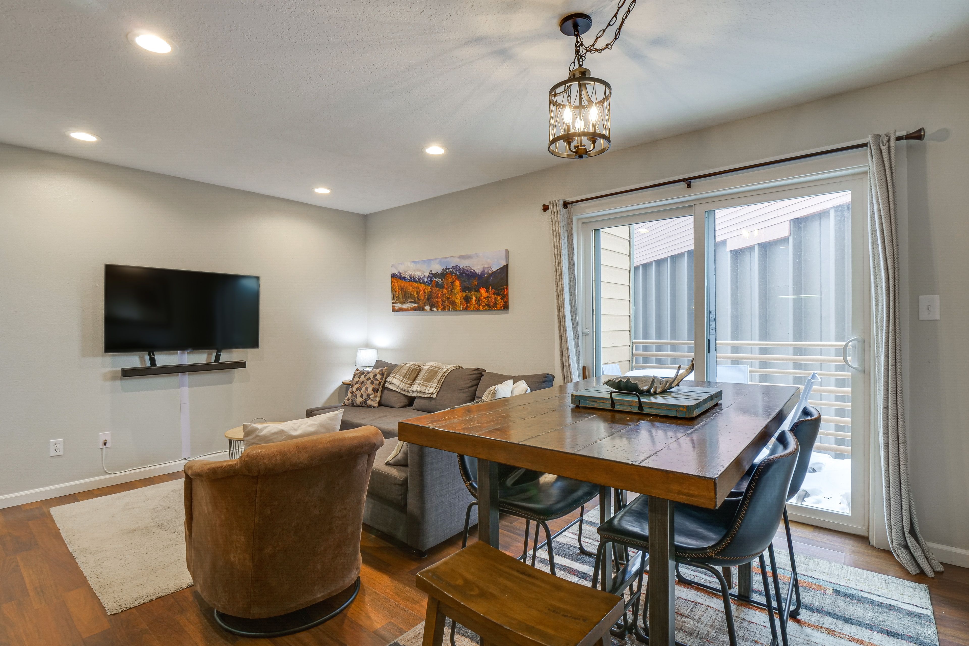 Frisco Vacation Rental | 3BR | 3BA | 1,292 Sq Ft | Steps Required