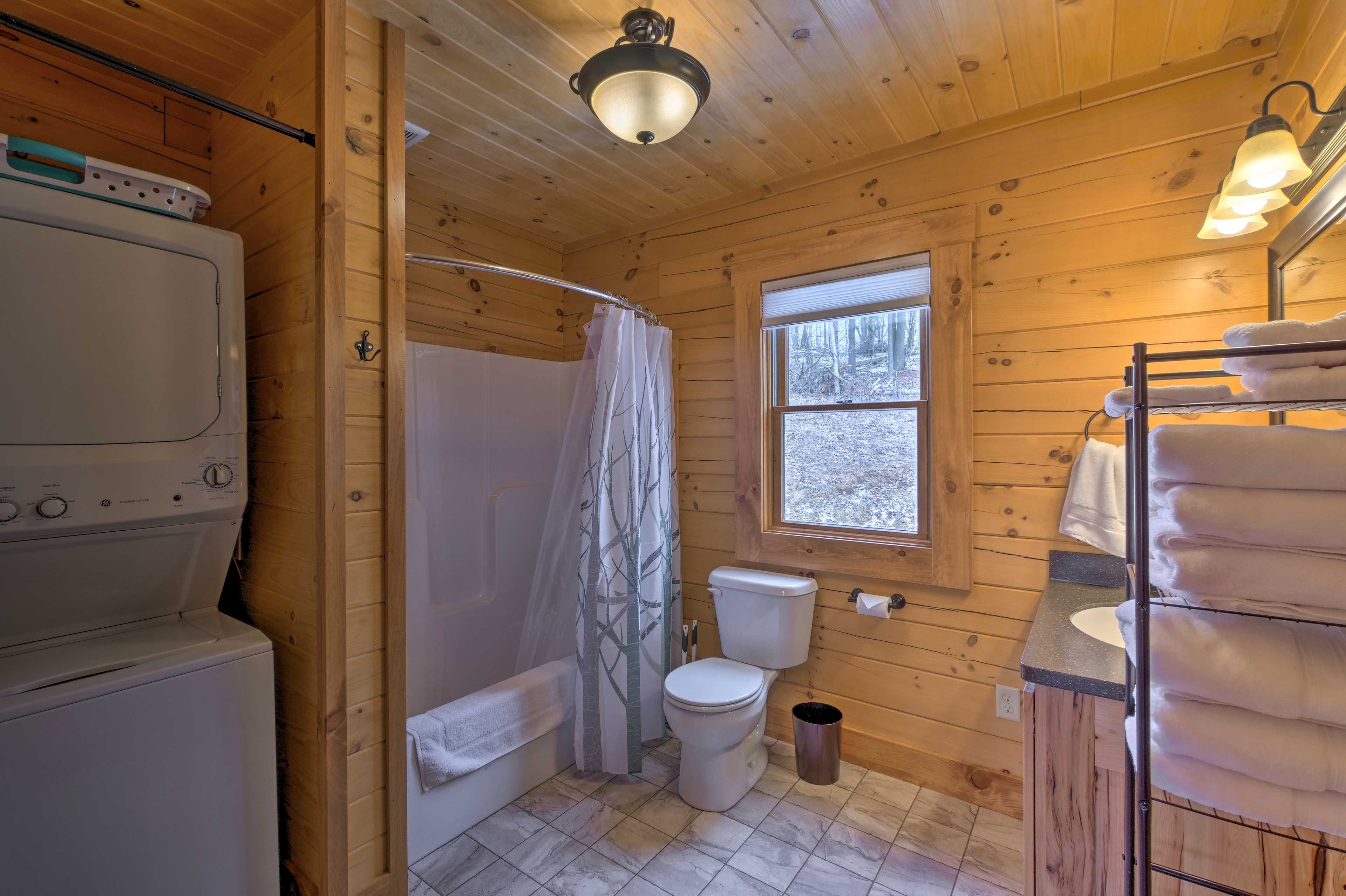 Full Bathroom | Toiletries Provided | In-Unit Laundry