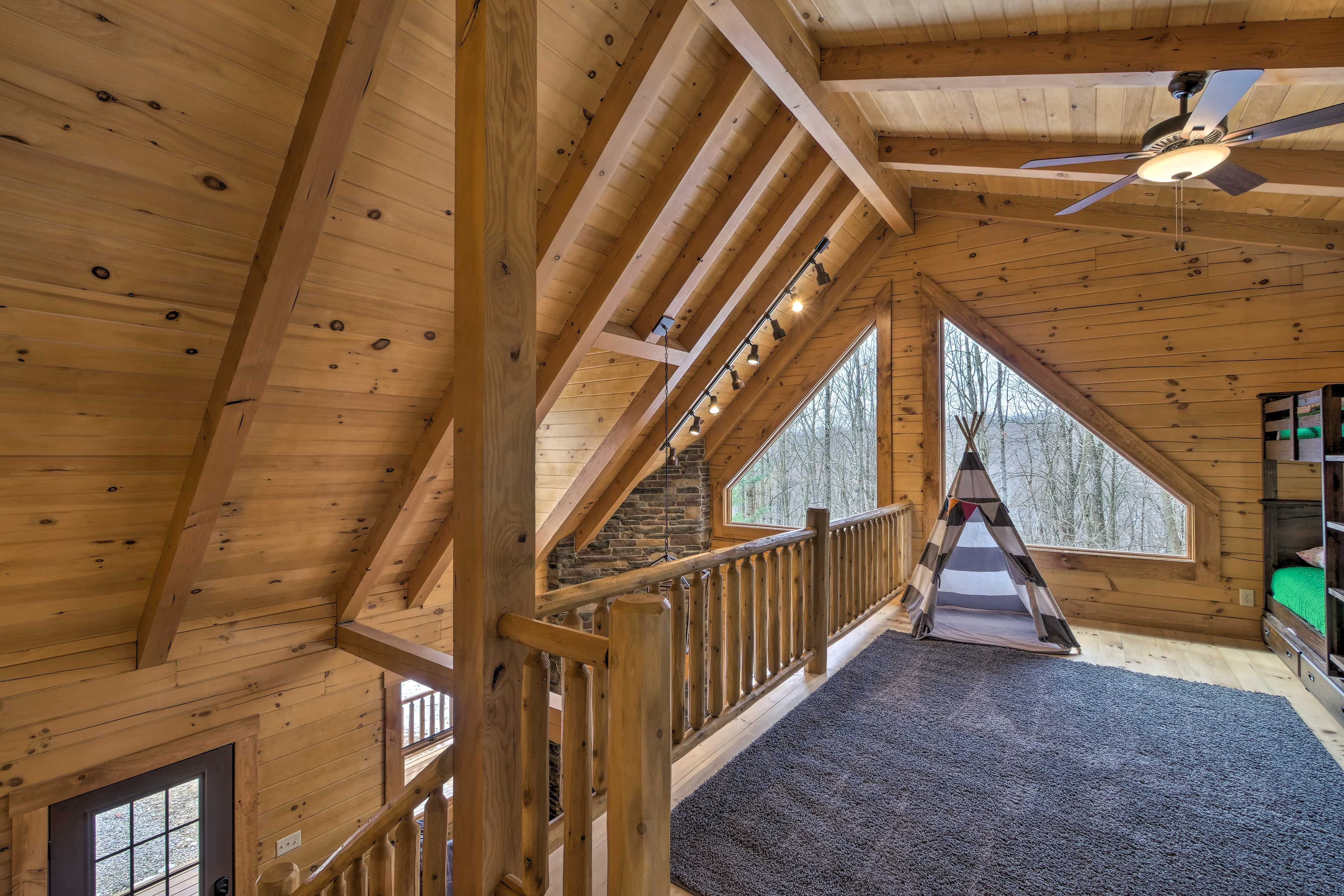 Loft | 2 Twin Bunks Beds