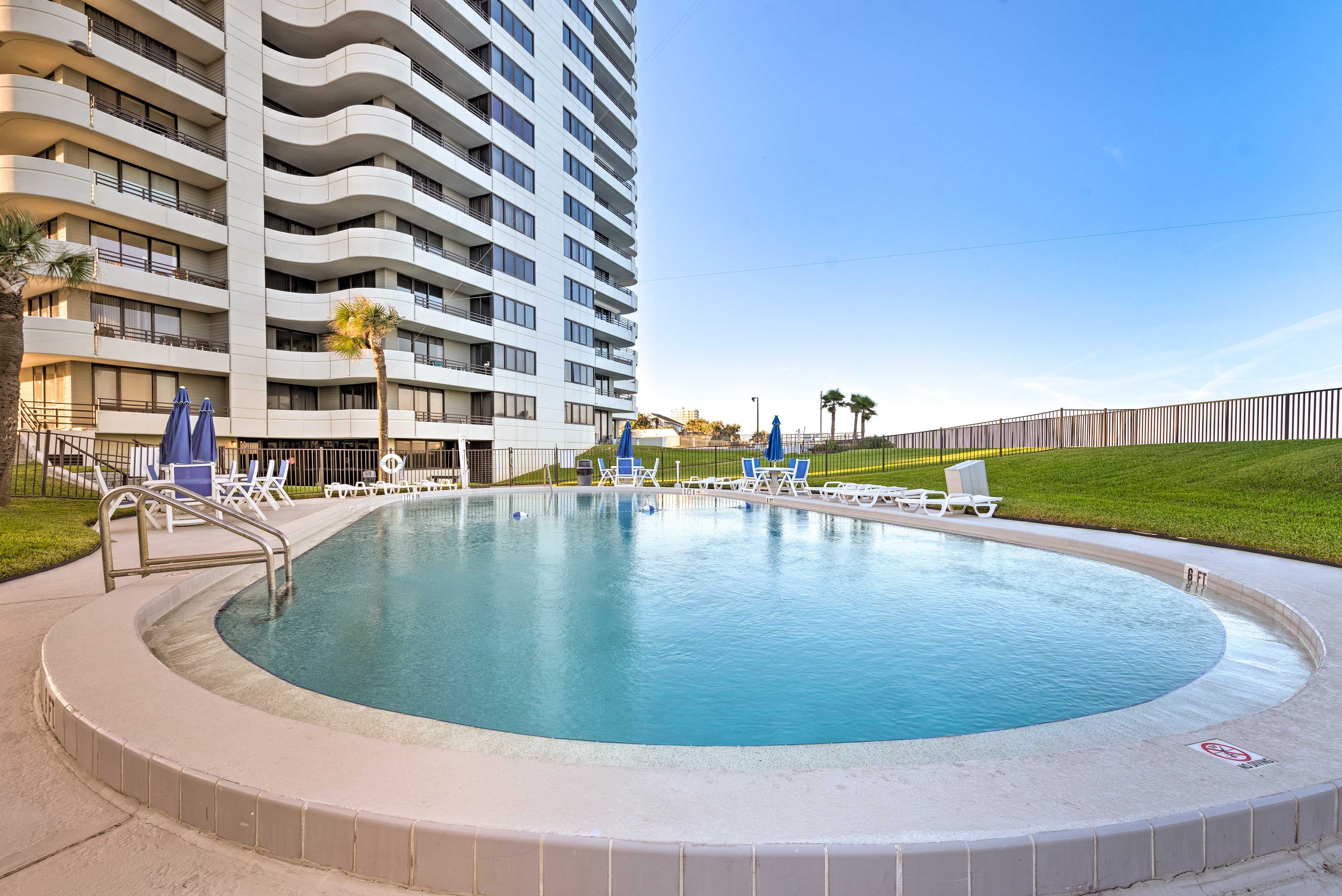 Community Amenities | Private Balcony | 6th Floor Condo