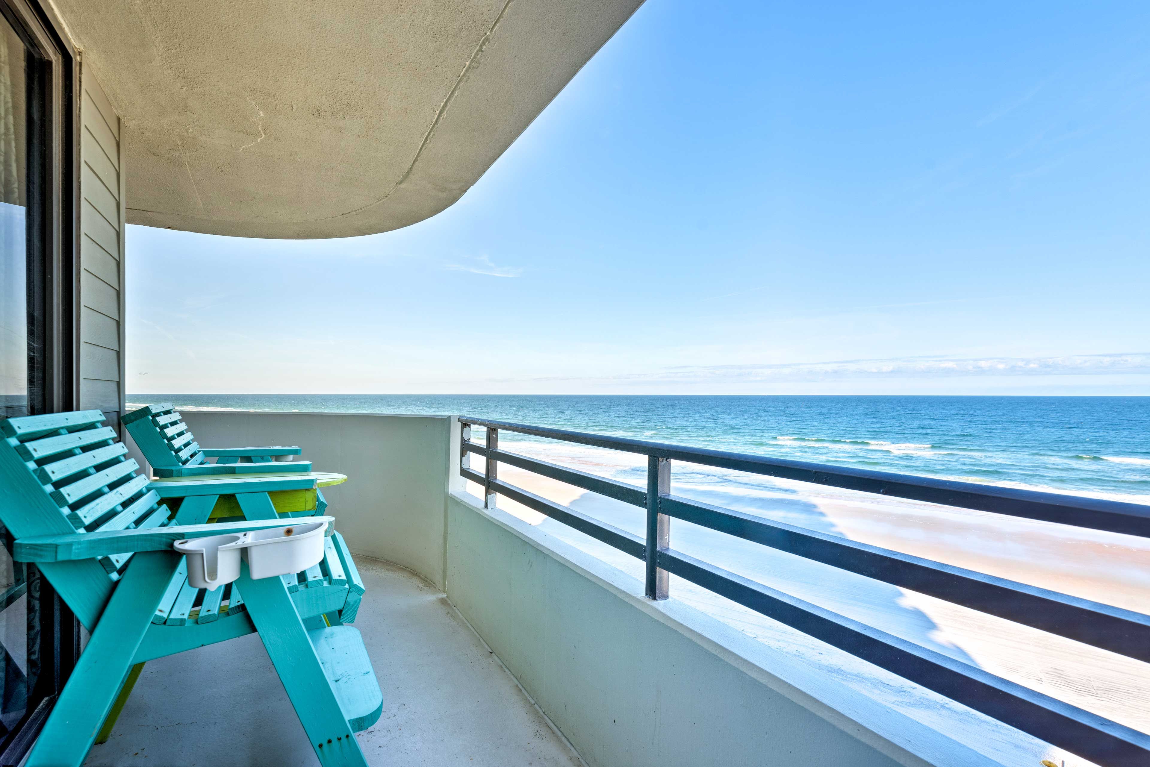 Daytona Beach Vacation Rental | 2BR | 2BA | 1,700 Sq Ft | Steps Required