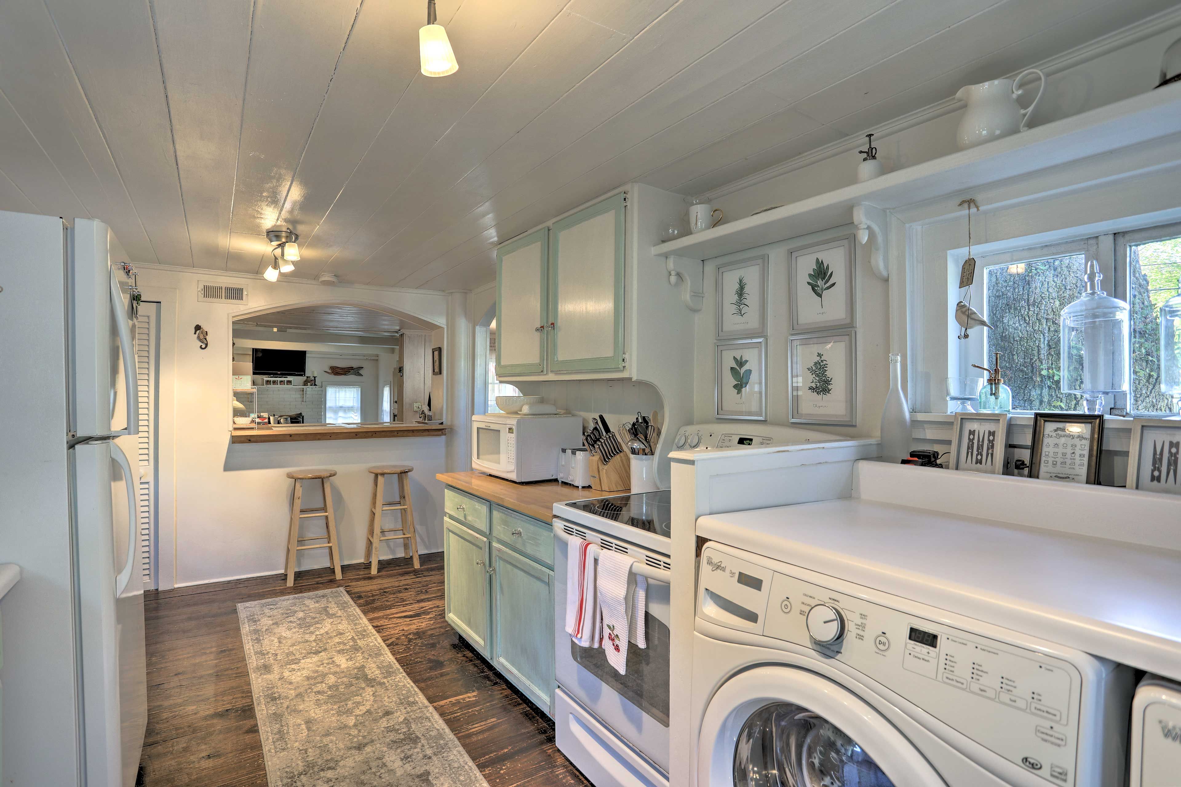 In-Unit Laundry | 1st Floor