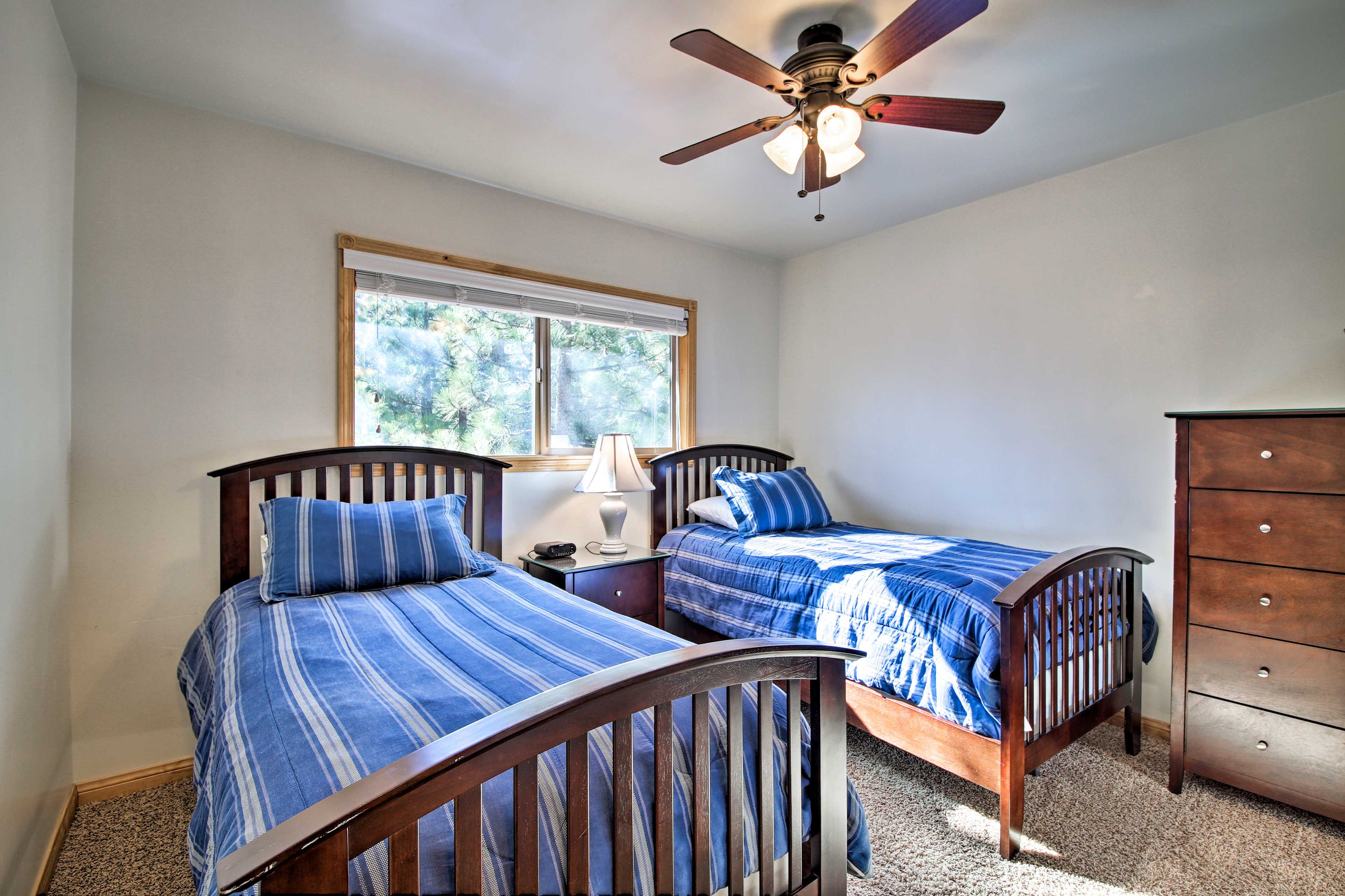 Bedroom 1 | 2 Twin Beds | Linens Provided
