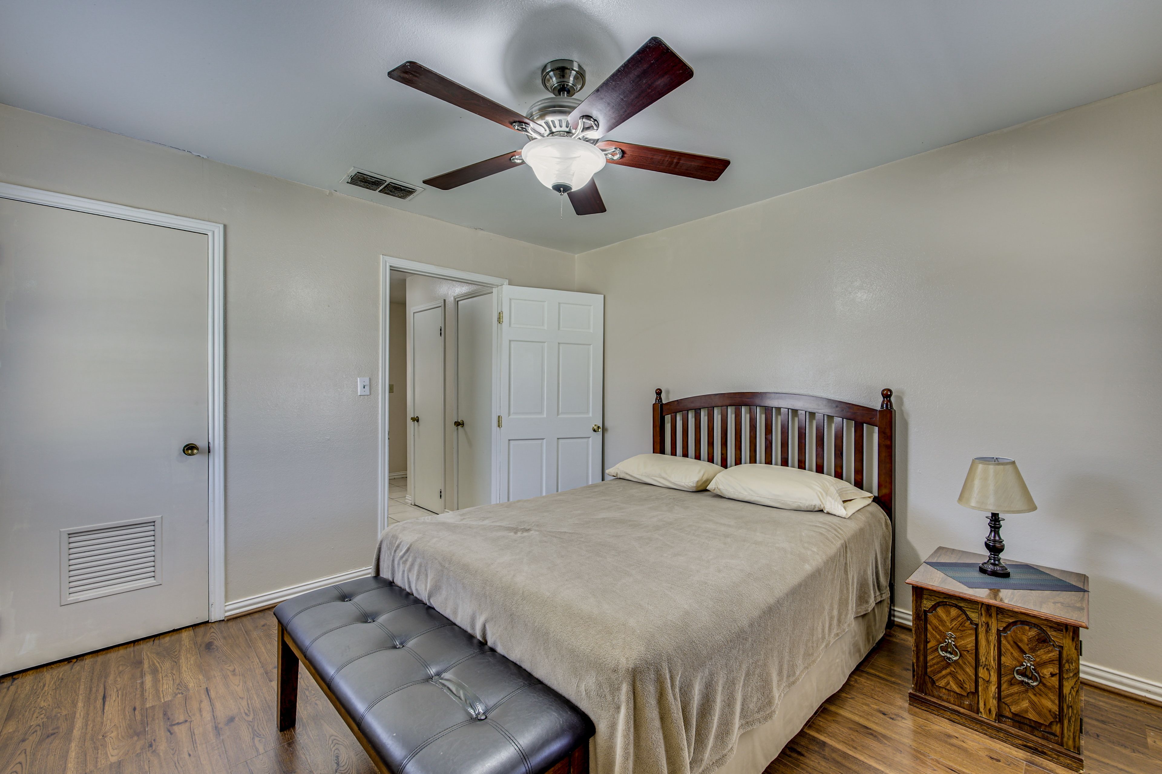 Bedroom 5 (Separate Guest Room) | Pool House | Queen Bed