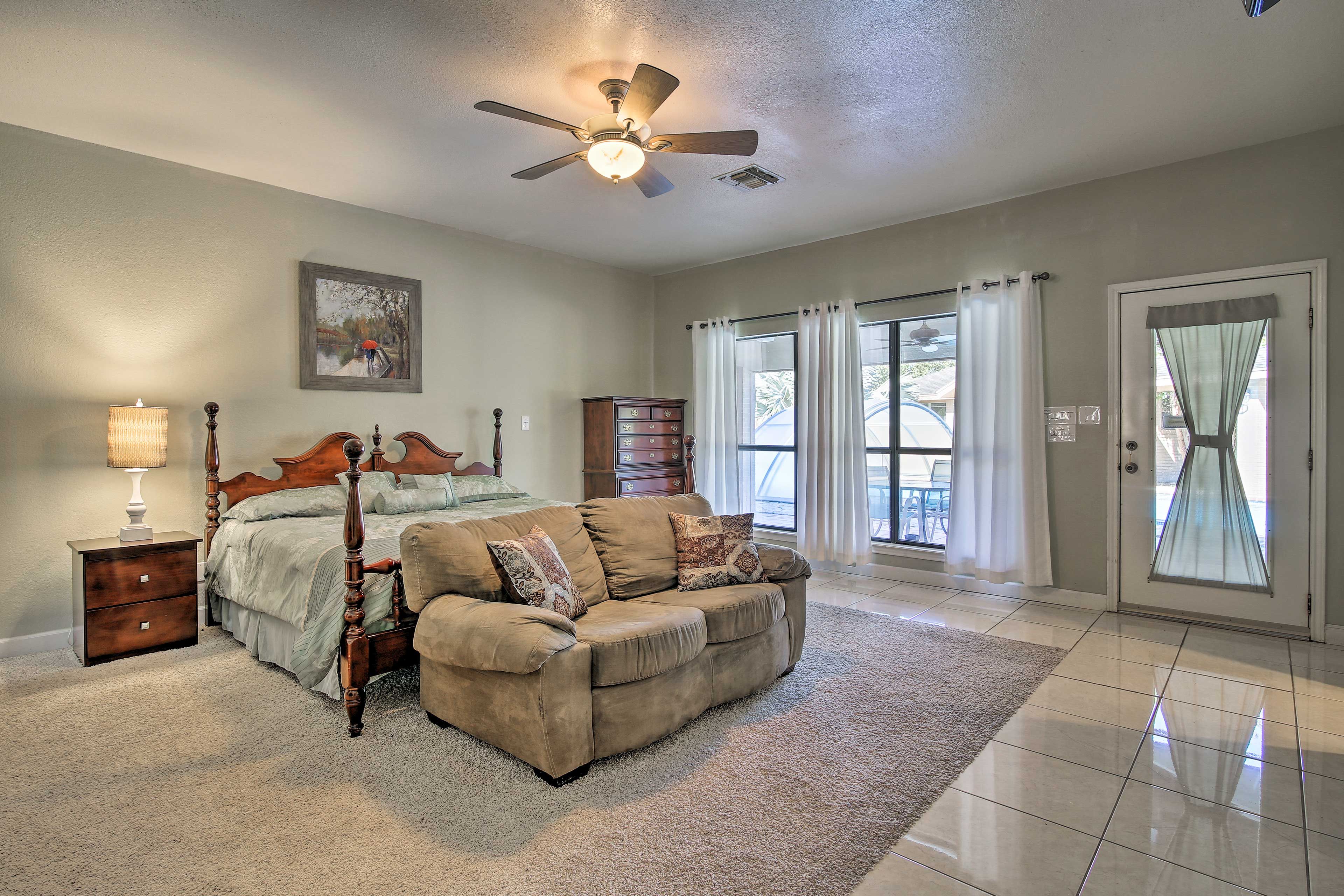 Bedroom 1 | King Bed | Linens Provided