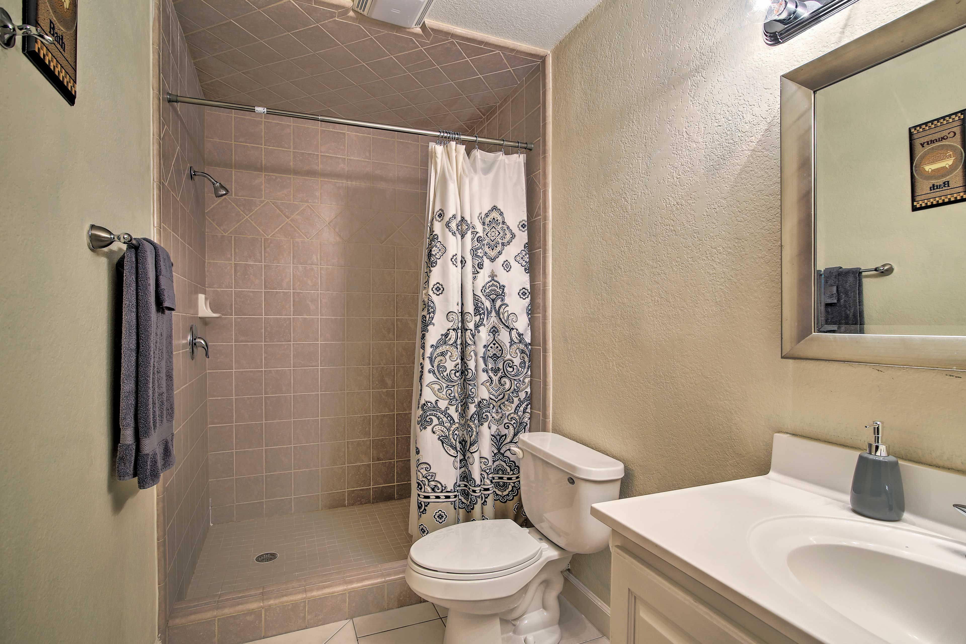 Full Bathroom