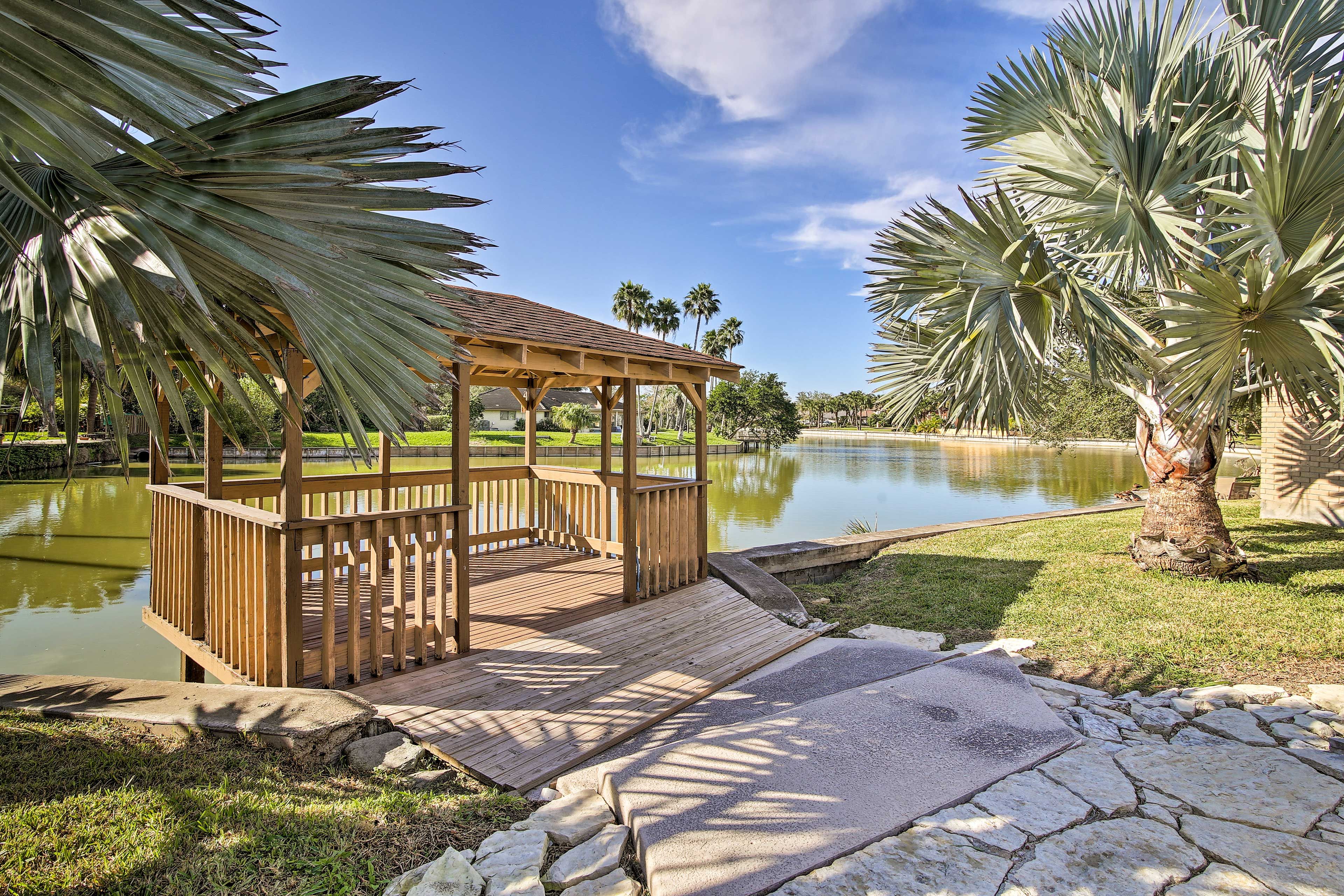 Yard Space | Waterfront Pergola