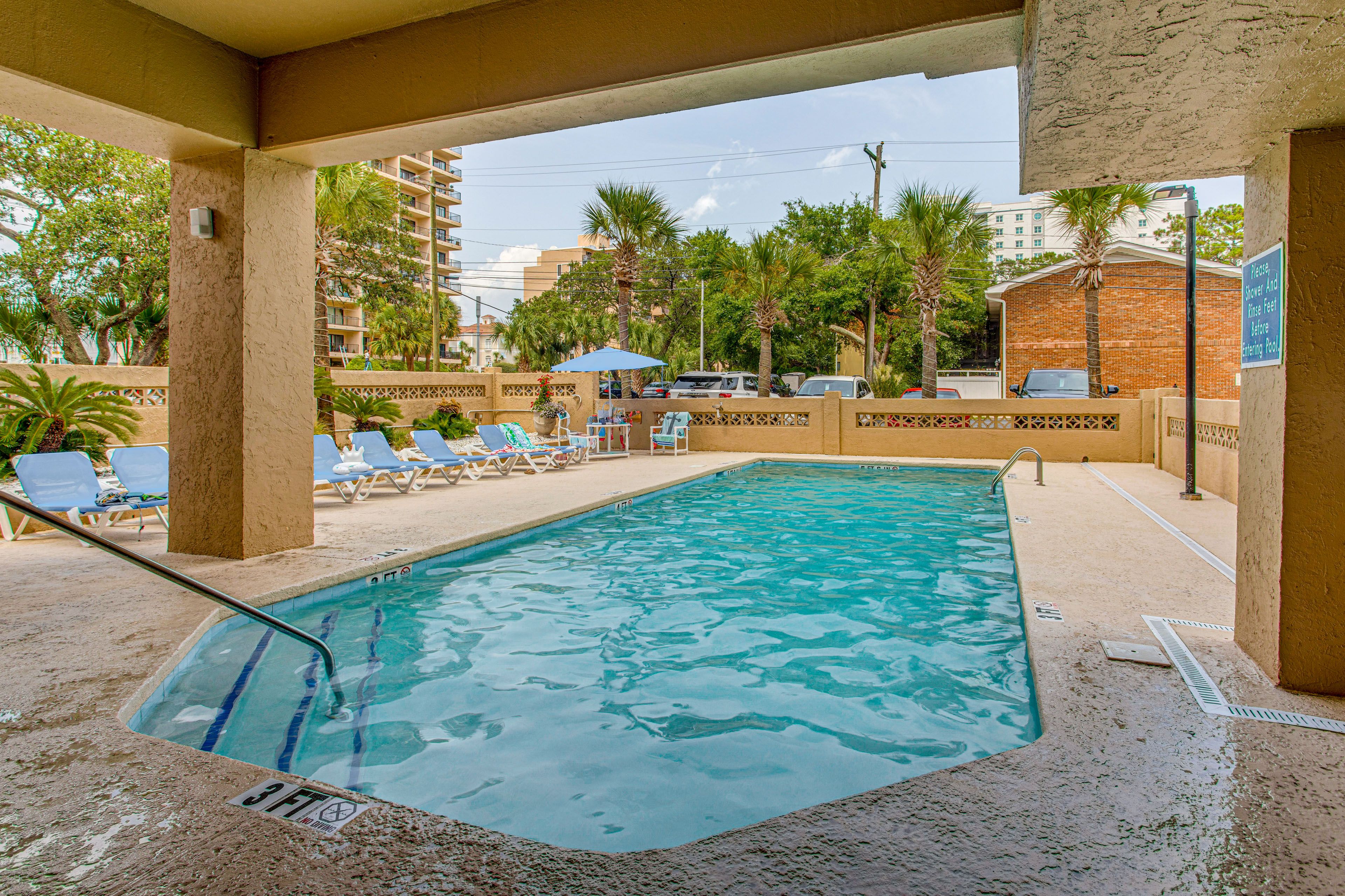 Ocean Dunes Resort Amenities | Community Pool