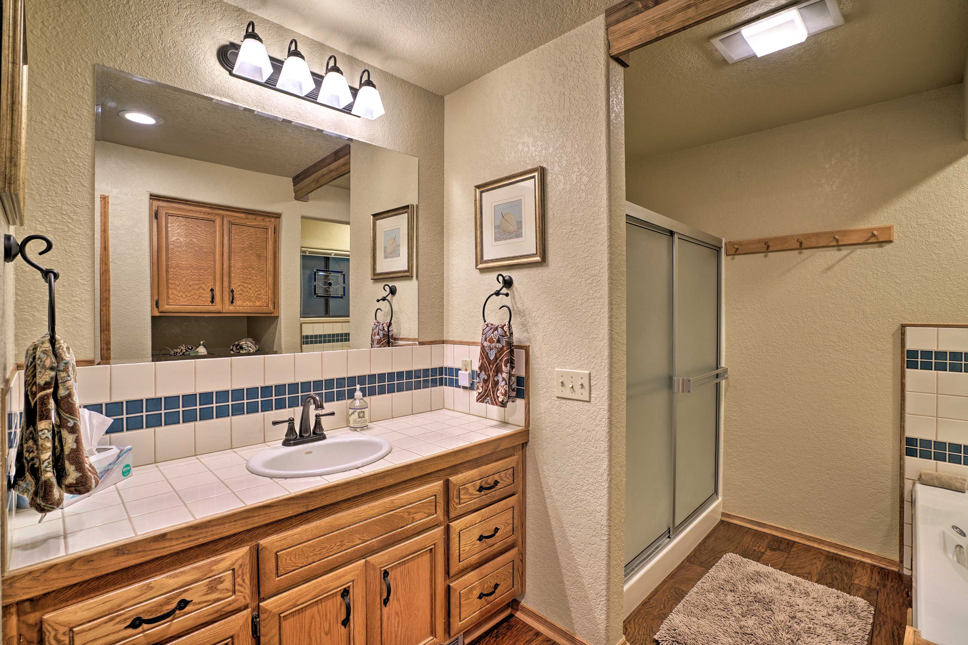 Full Bathroom