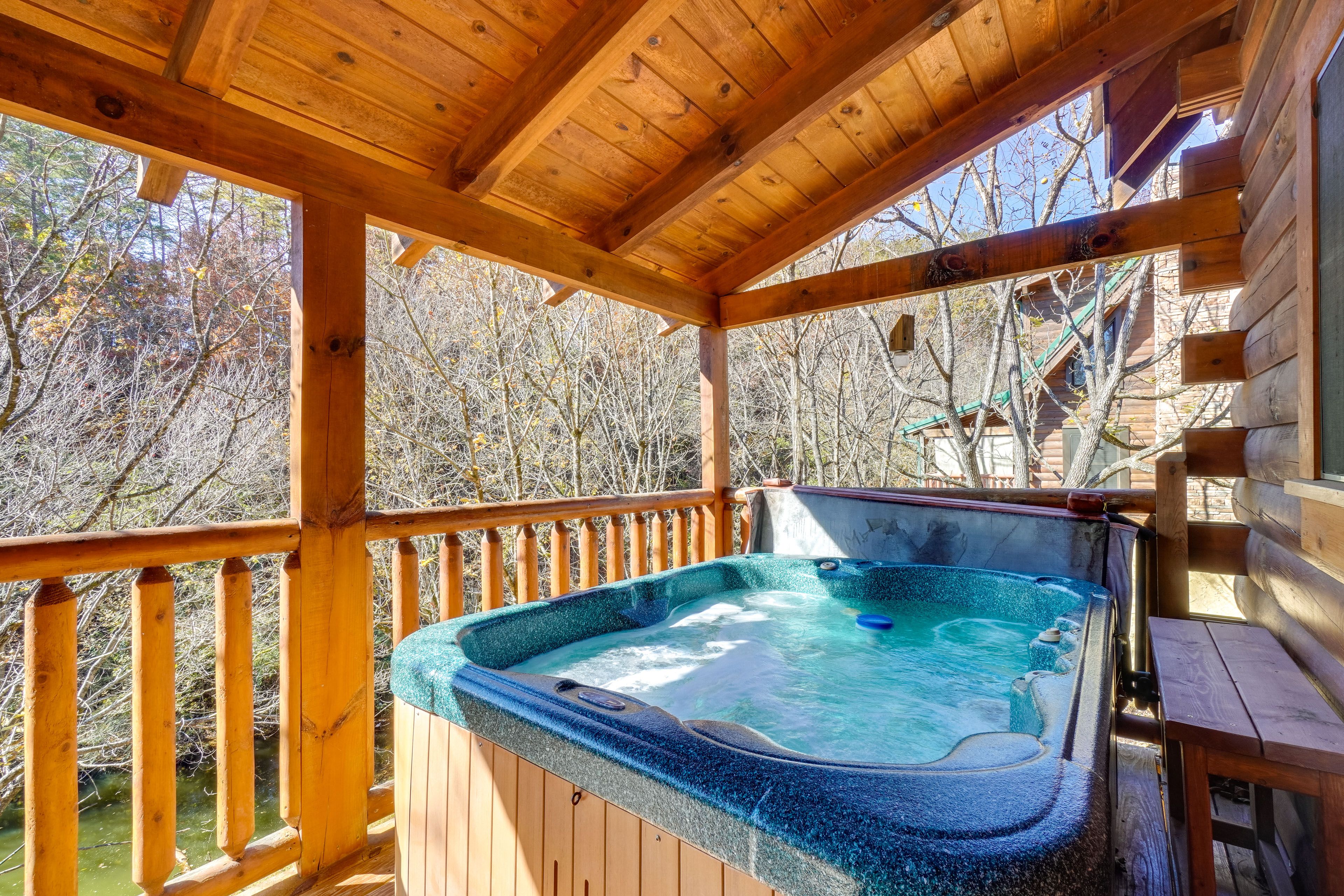 Private Deck | Hot Tub