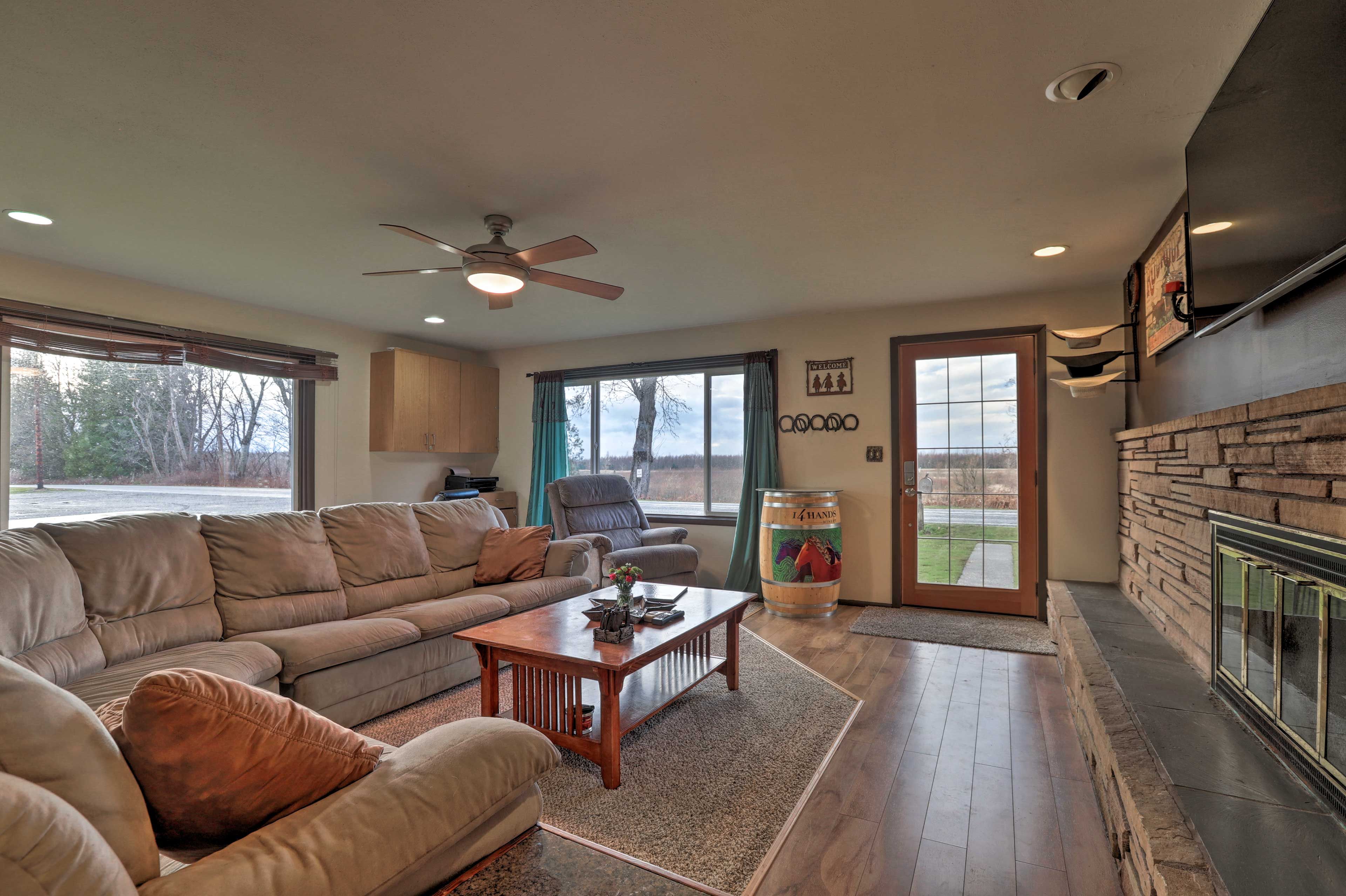 Up to 6 guests can stay at this vacation rental home.
