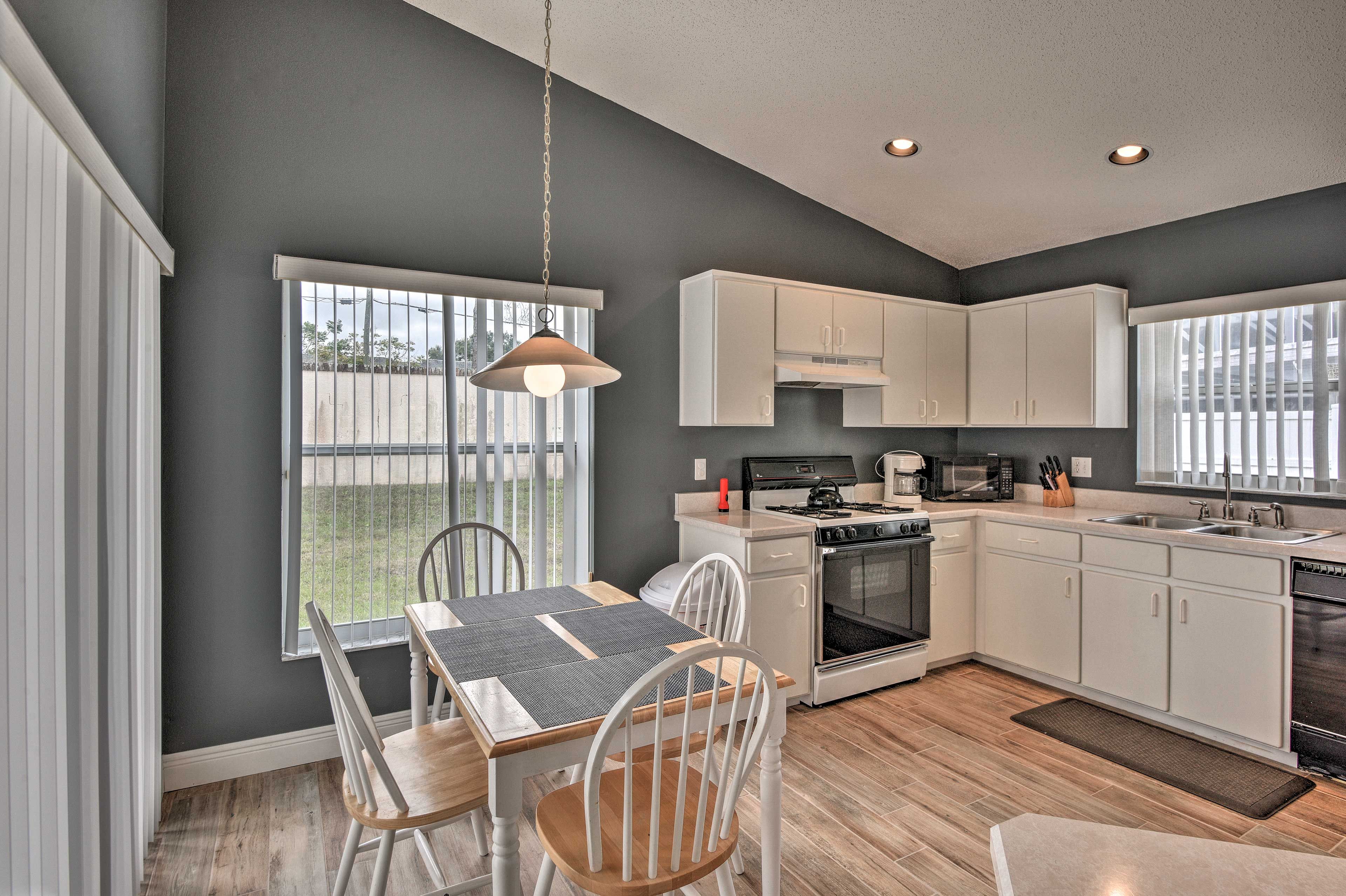 Kitchen | Dining Area | Drip Coffee Maker | Dishwasher | Cooking Basics