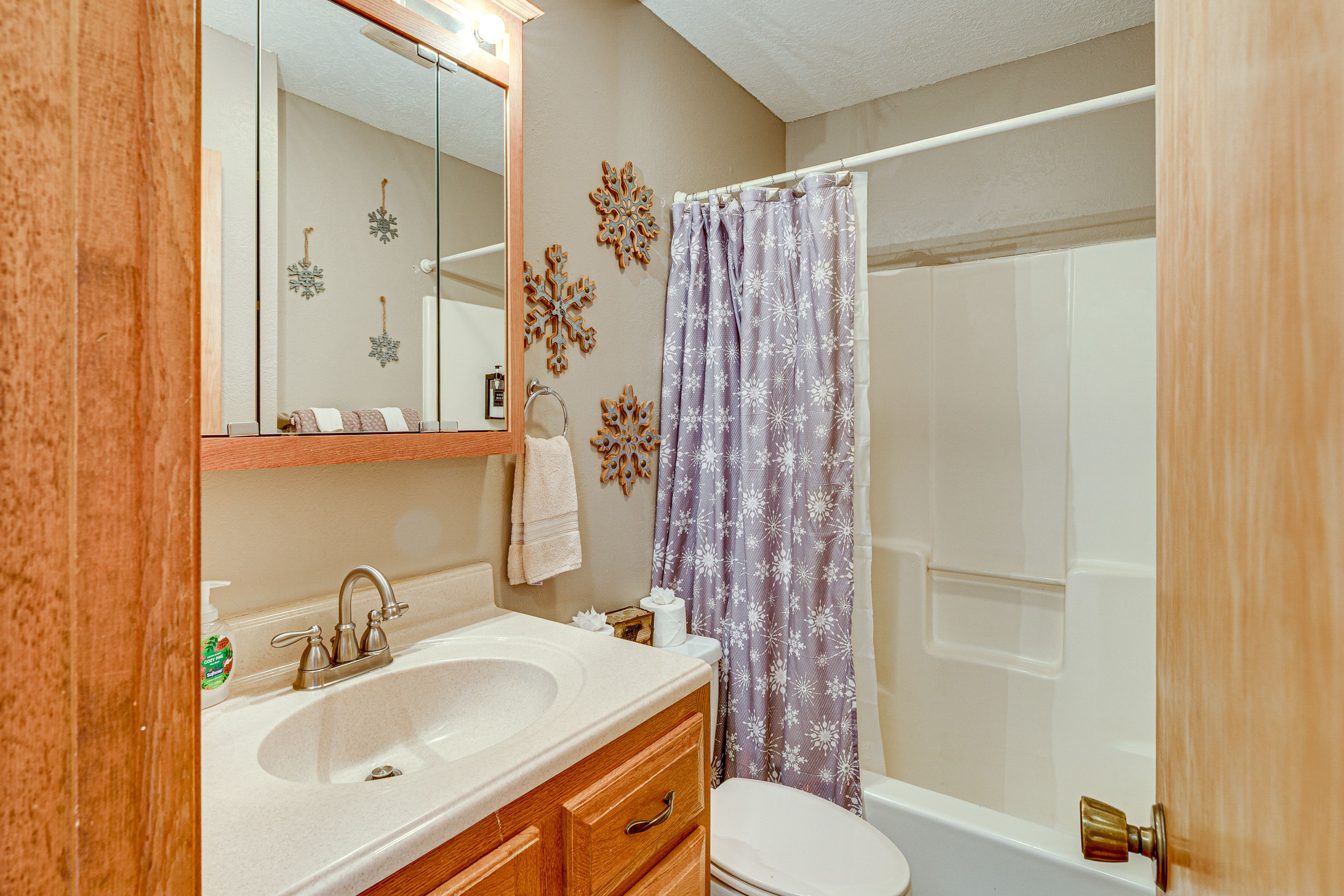 Full Bathroom