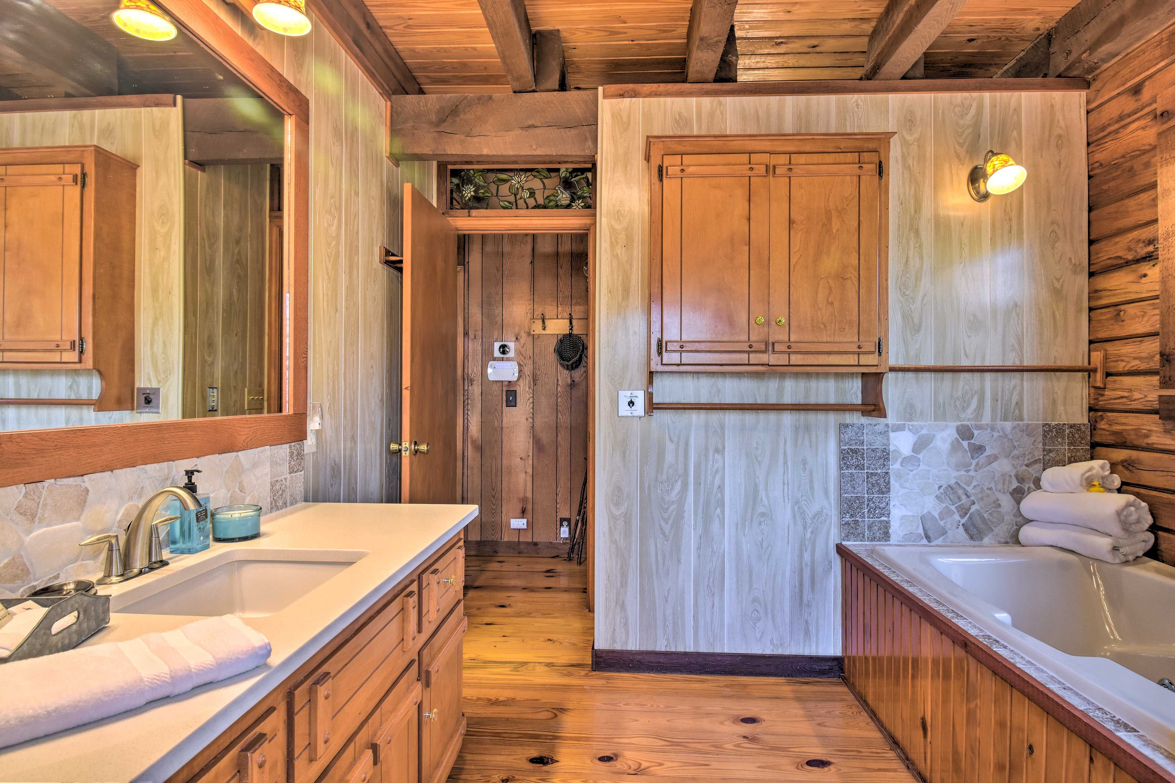 En-Suite Bathroom