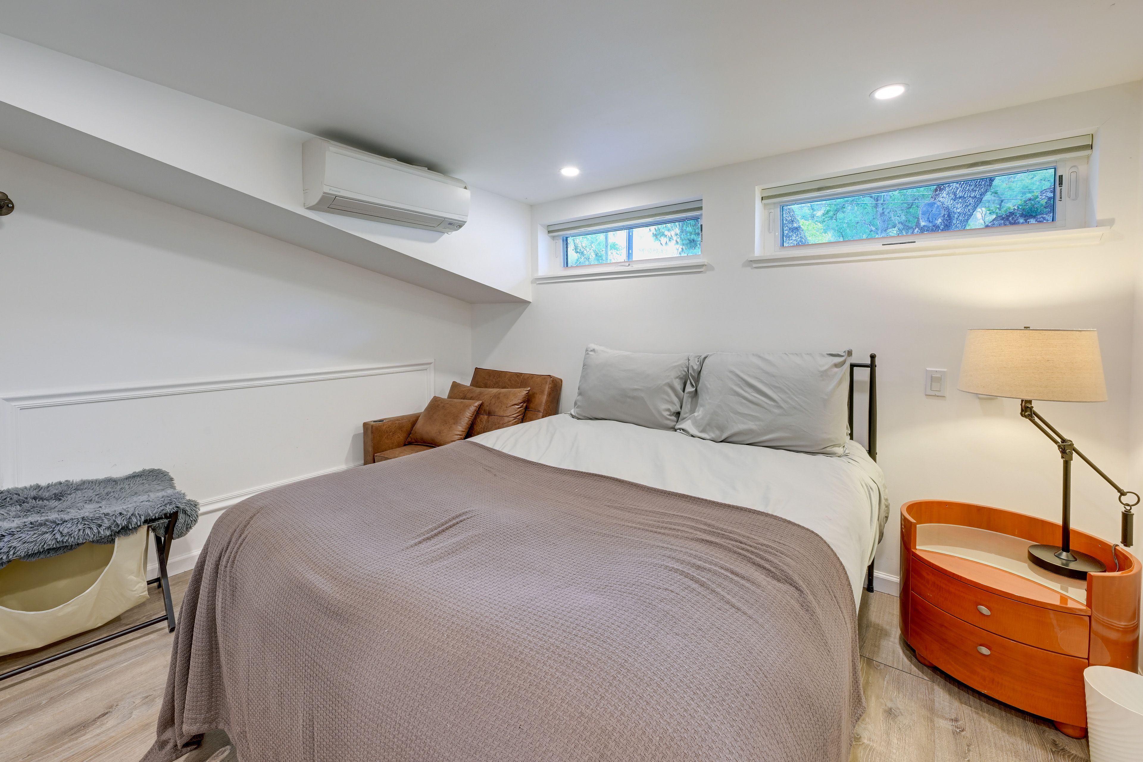Bedroom 3 | Queen Bed