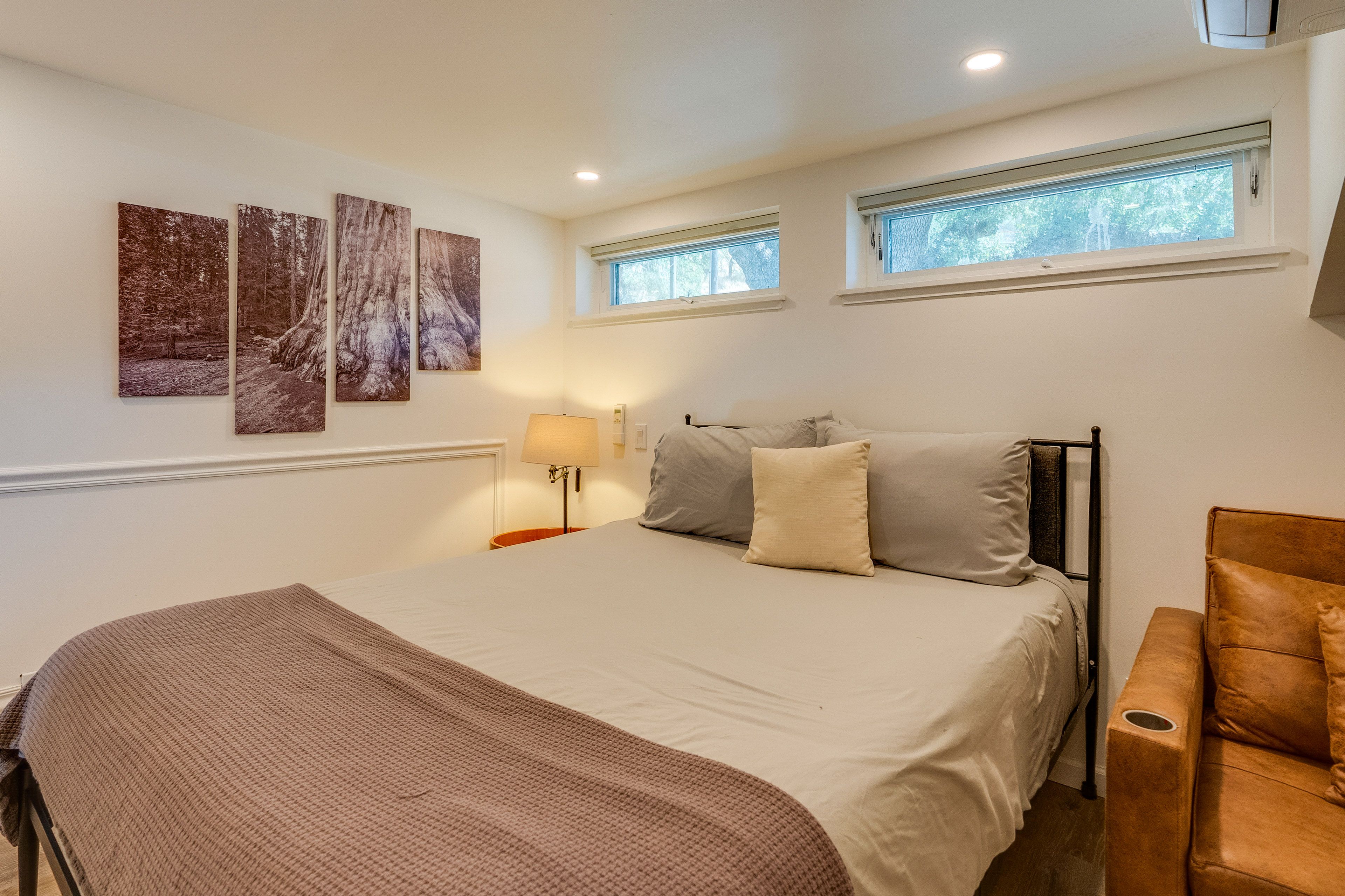Bedroom 1 | Queen Bed