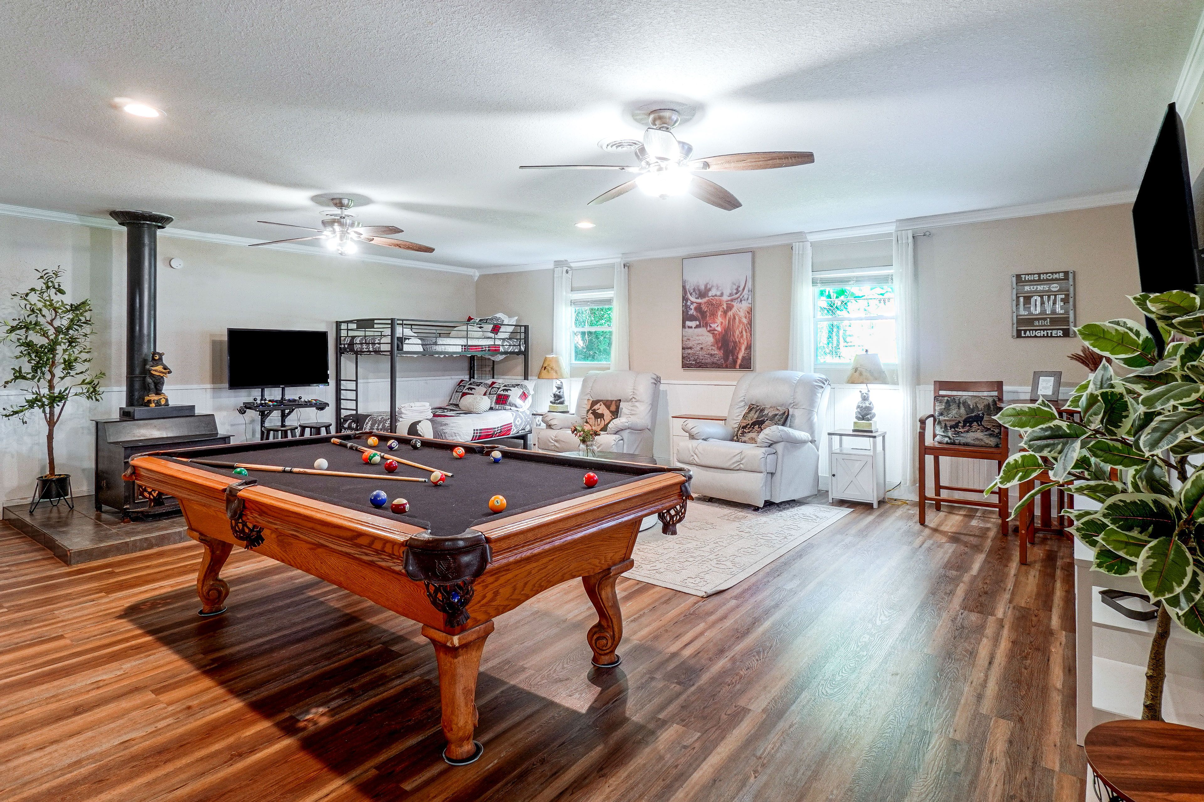 Game Room | Twin/Full Bunk Bed