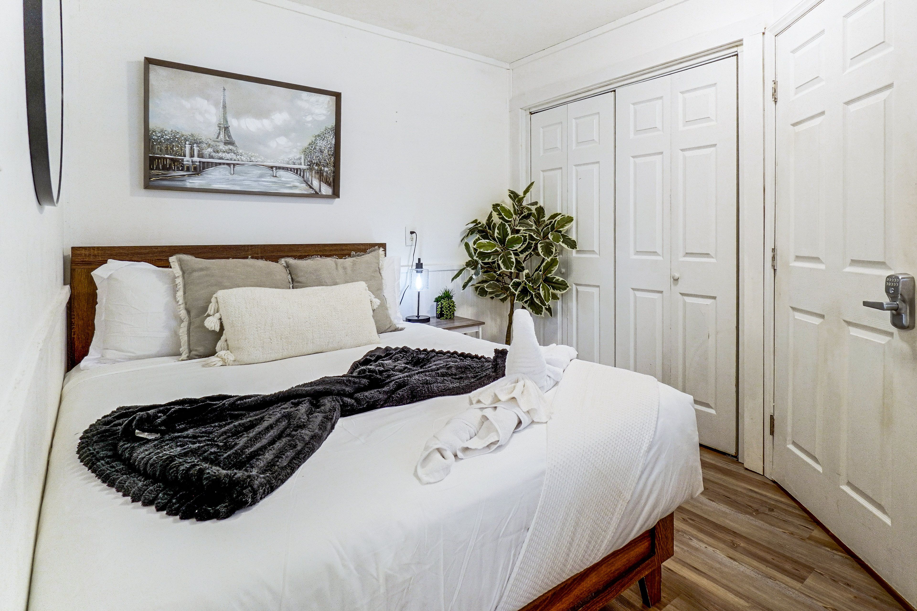 Bedroom 6 | Full Bed